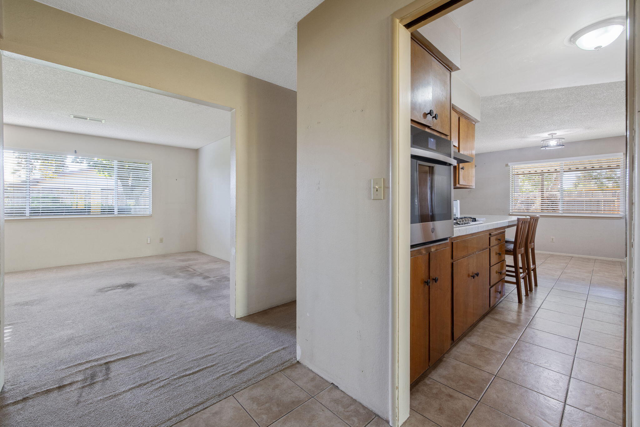817 N Arbor, Tulare, CA 93274