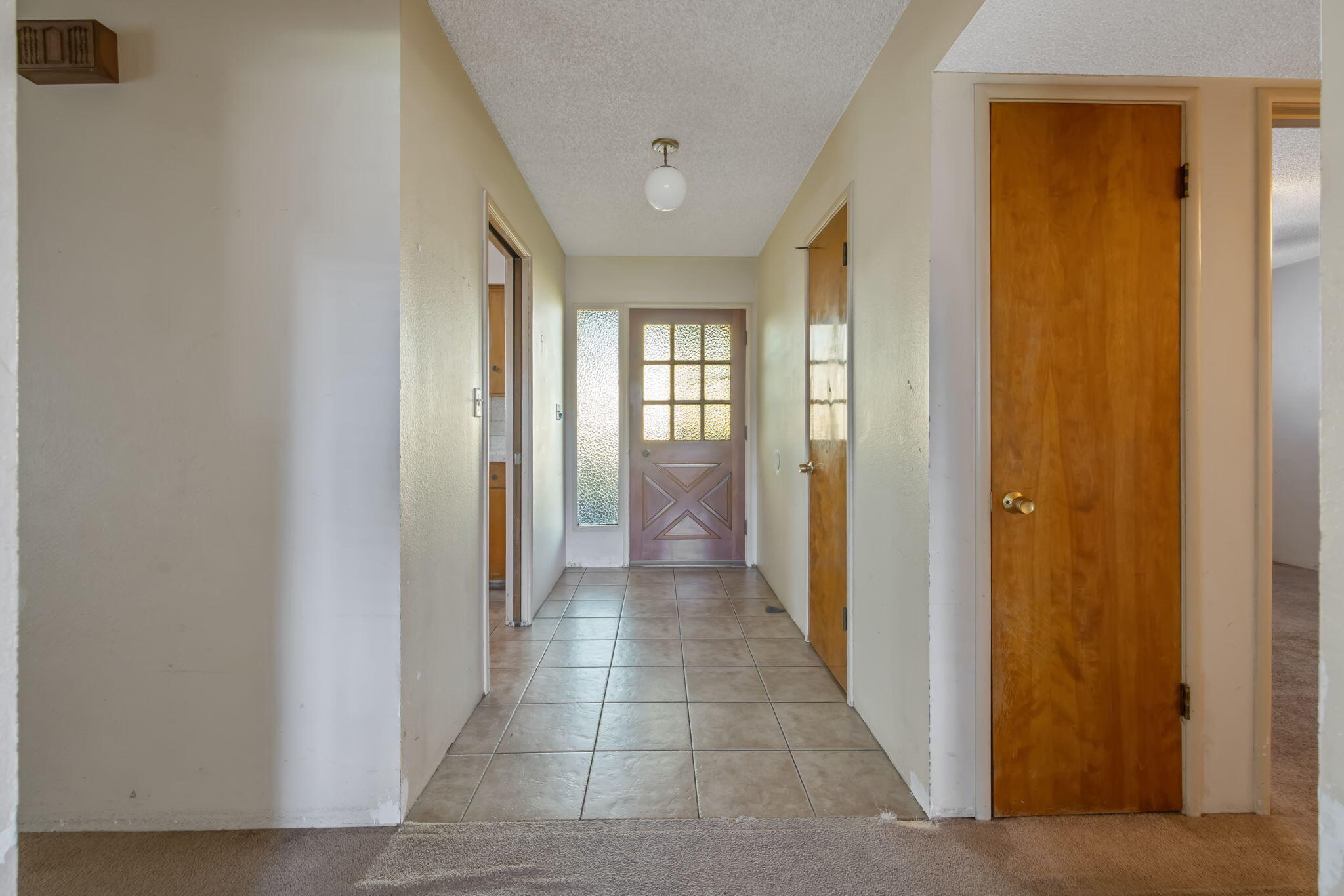 817 N Arbor, Tulare, CA 93274