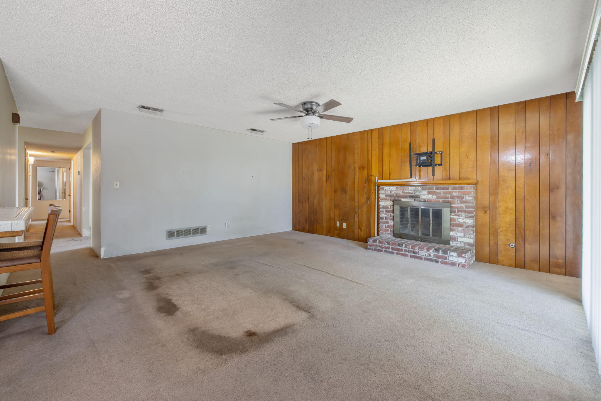 817 N Arbor, Tulare, CA 93274