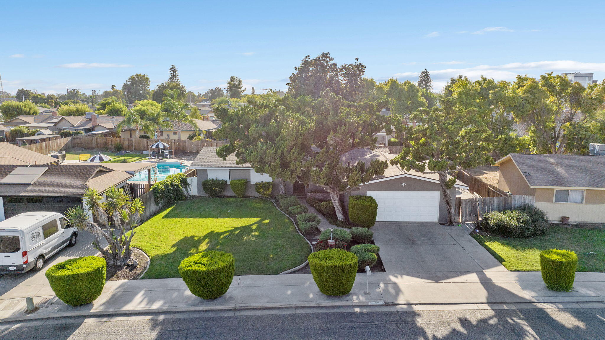 817 N Arbor, Tulare, CA 93274
