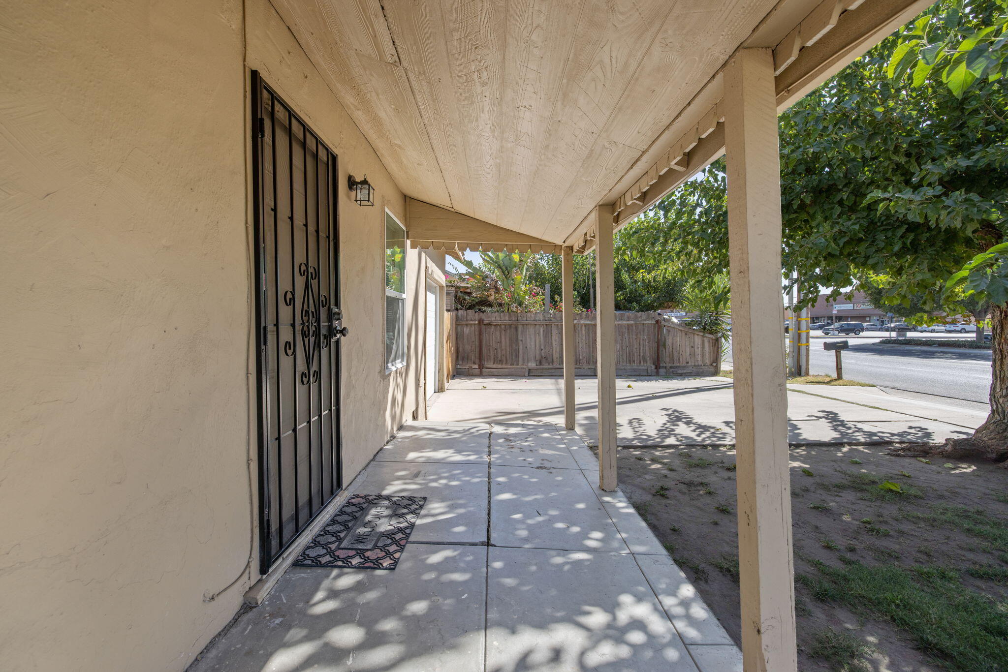 124 S West St, Tulare, CA 93274