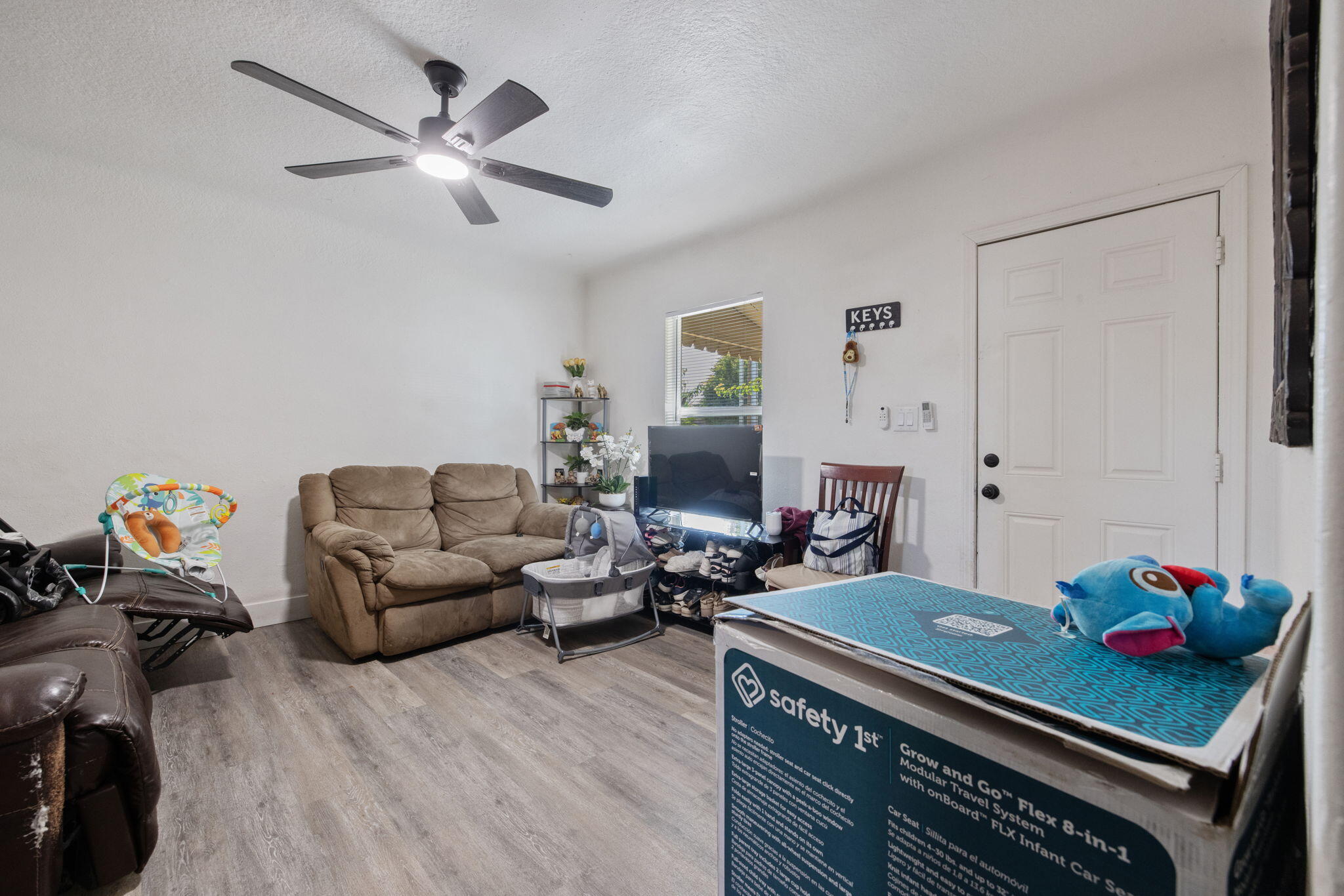124 S West St, Tulare, CA 93274