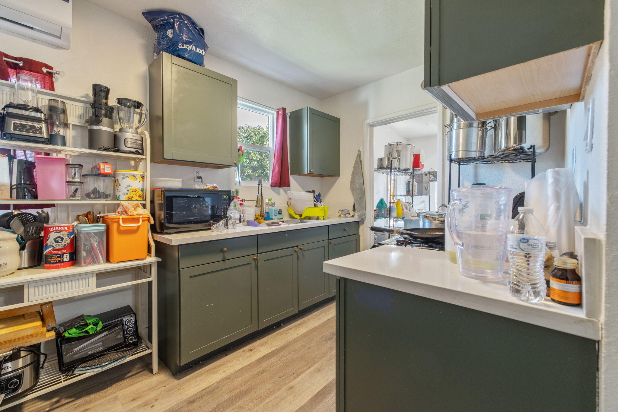 124 S West St, Tulare, CA 93274