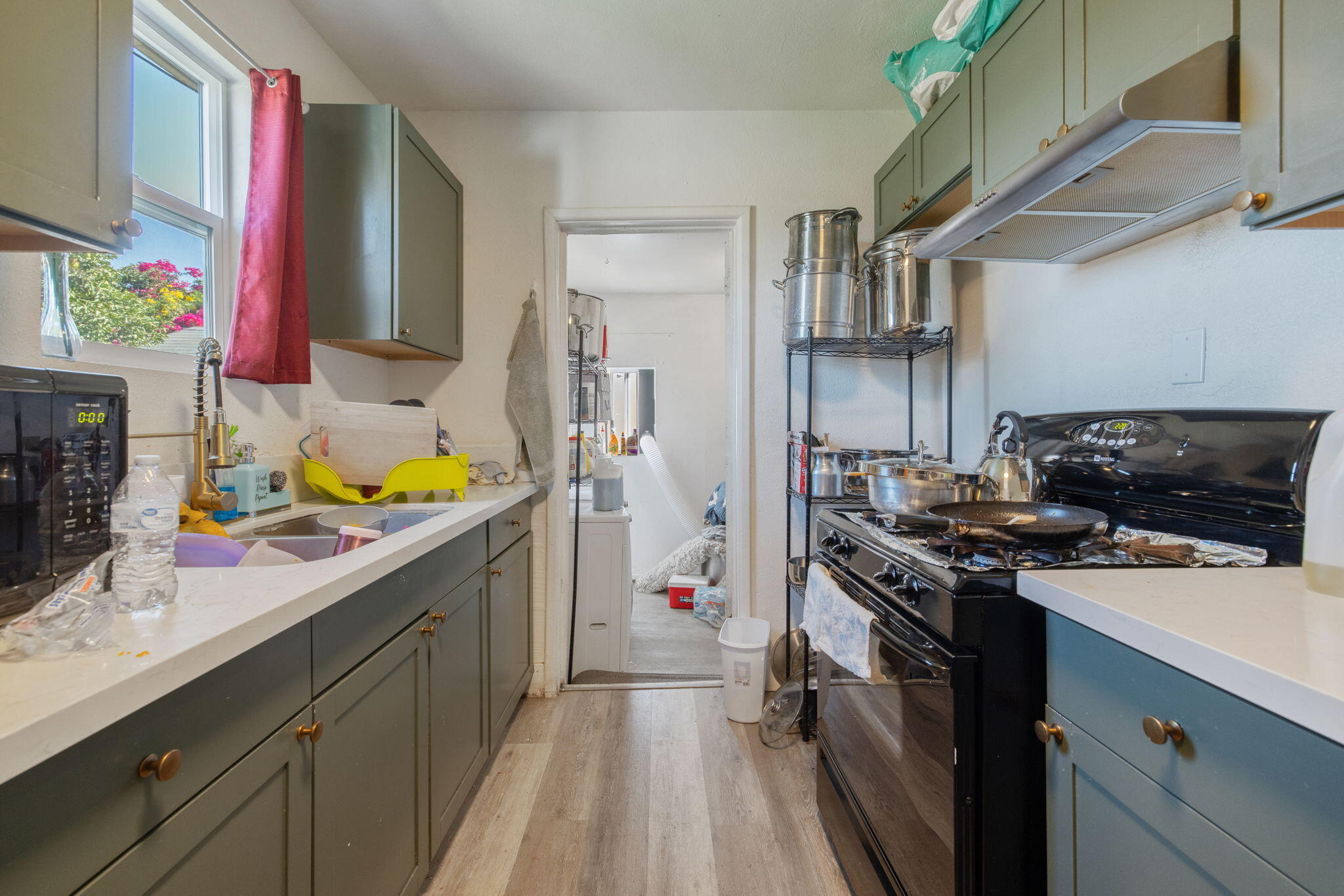 124 S West St, Tulare, CA 93274