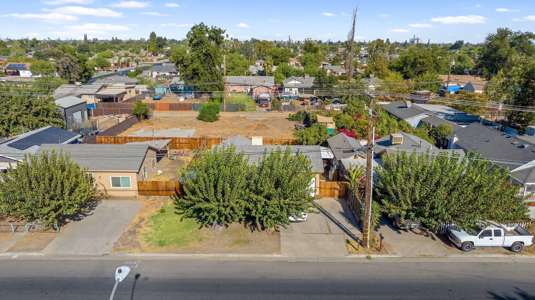 124 S West St, Tulare, CA 93274