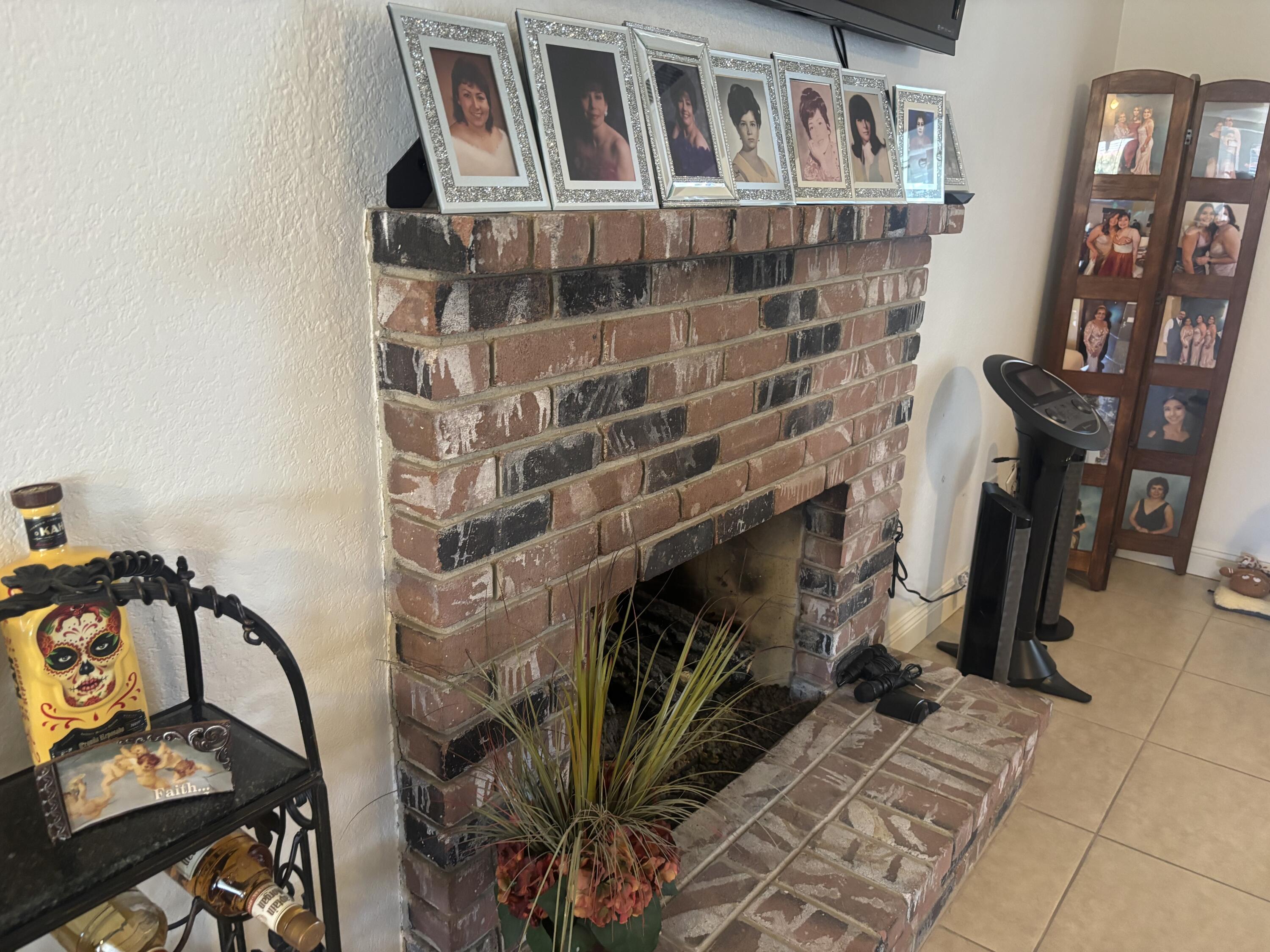 3637 E Center Ct, Visalia, CA 93292