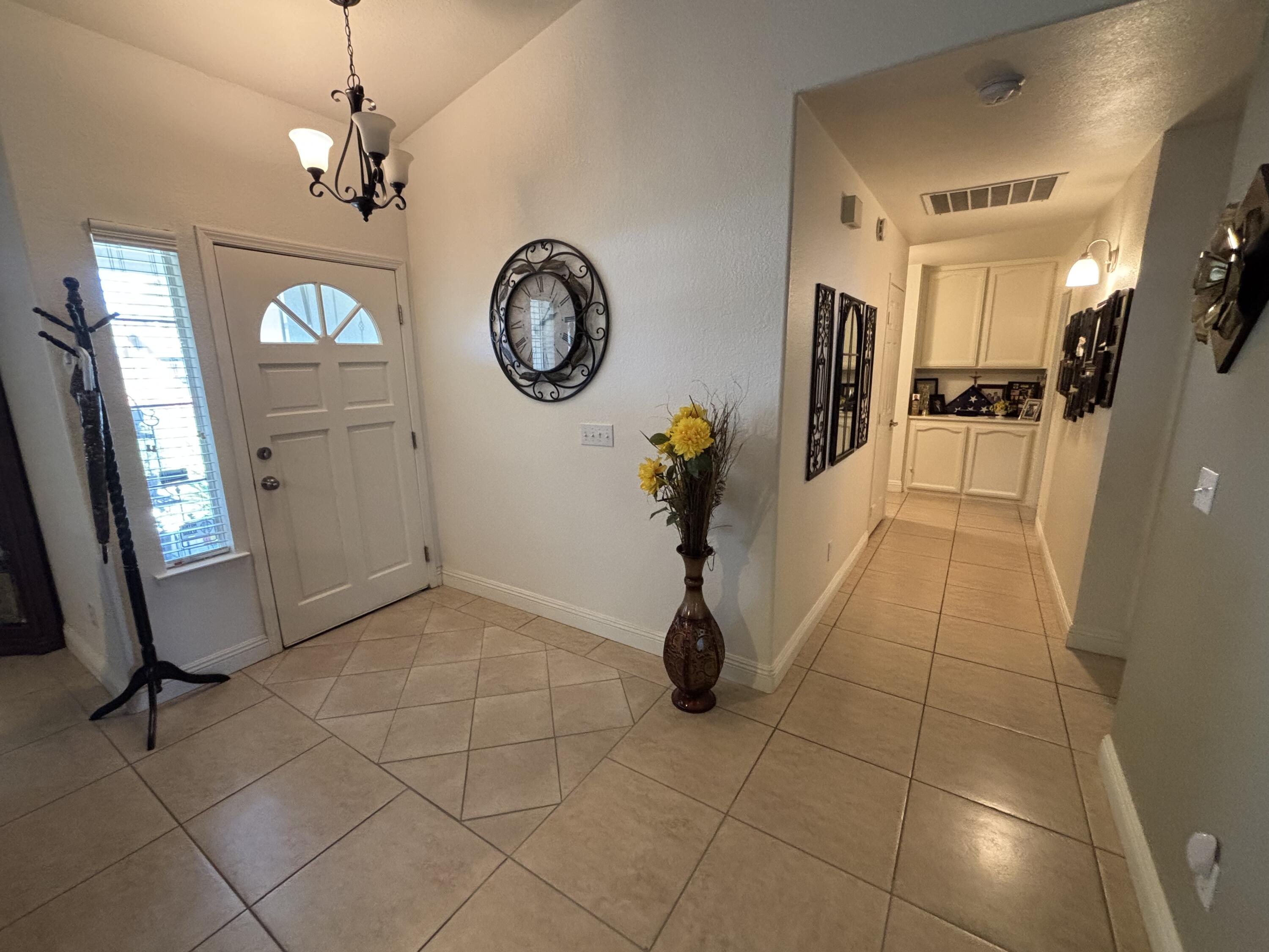 3637 E Center Ct, Visalia, CA 93292