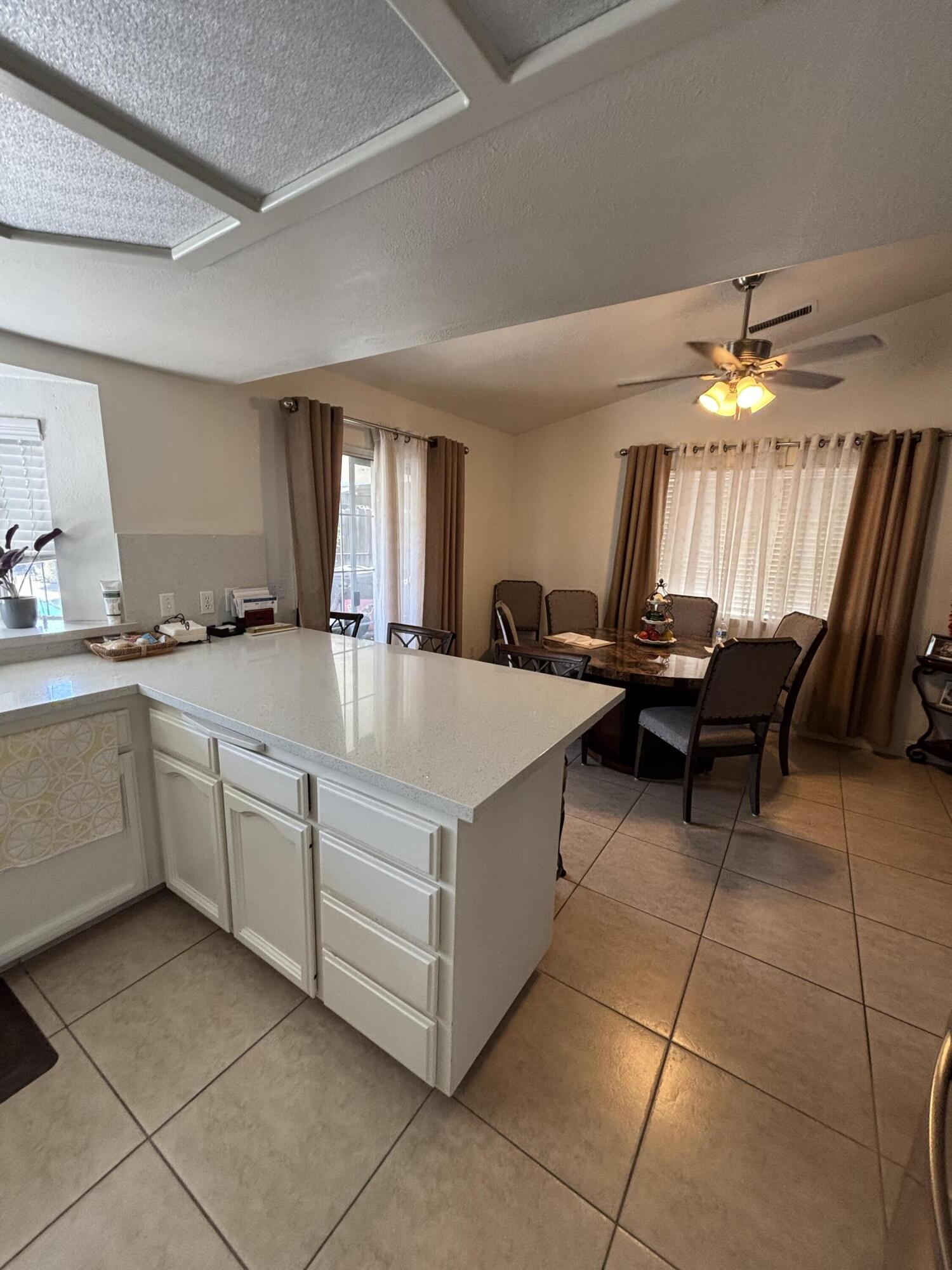 3637 E Center Ct, Visalia, CA 93292