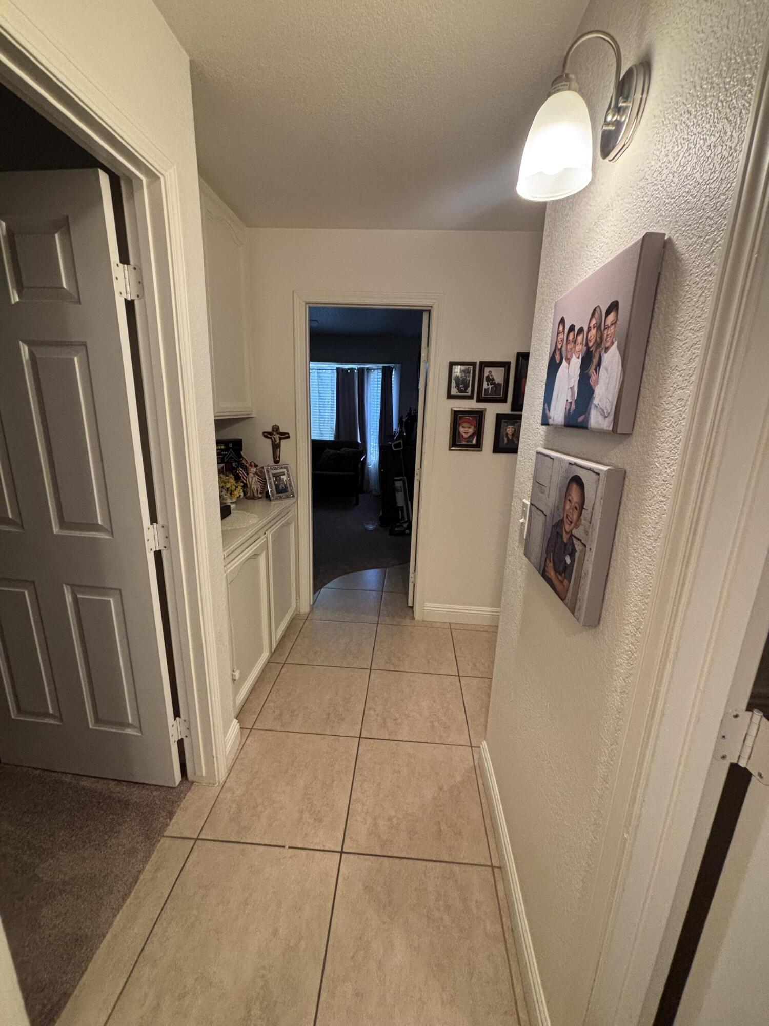 3637 E Center Ct, Visalia, CA 93292