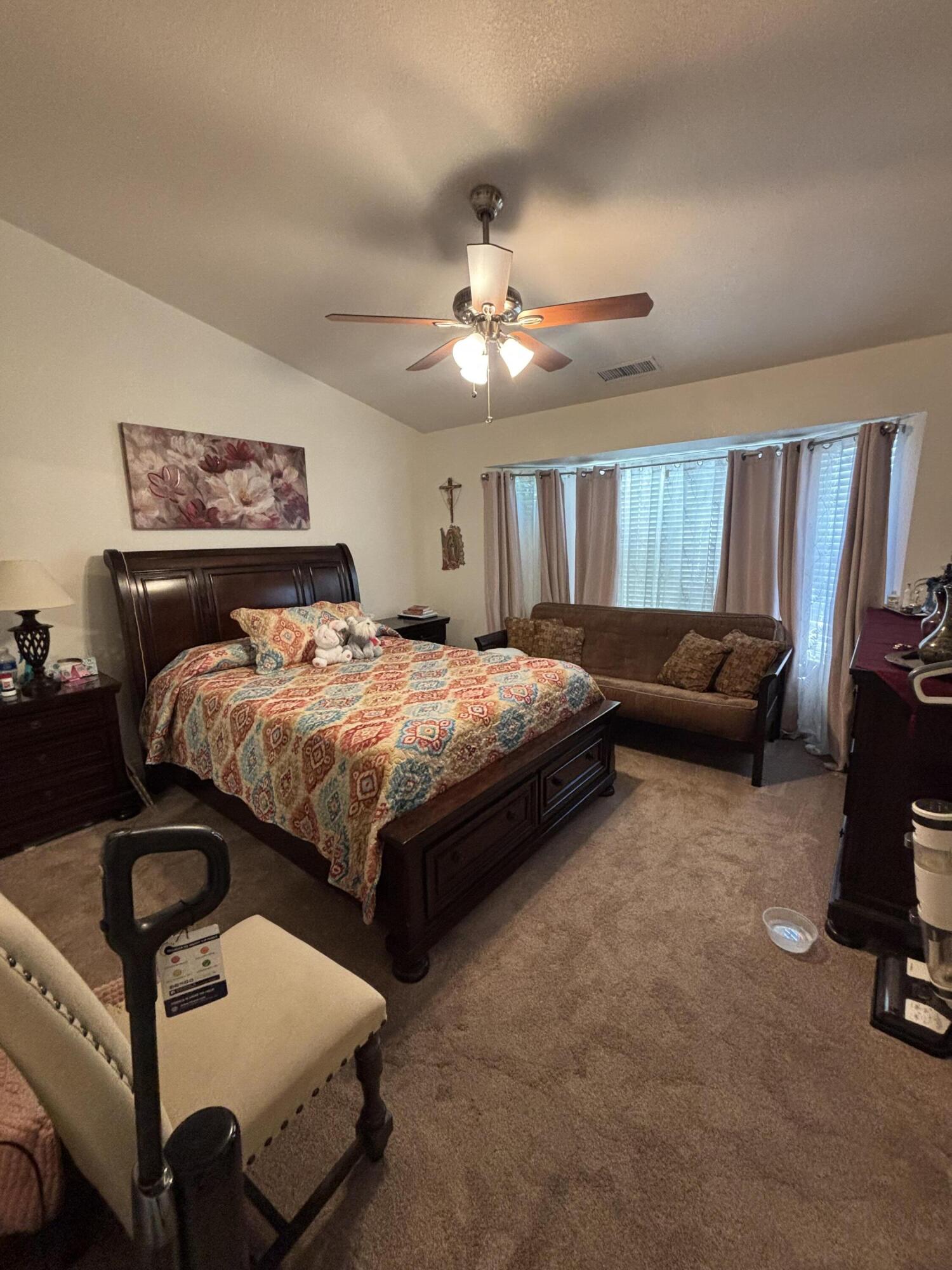 3637 E Center Ct, Visalia, CA 93292