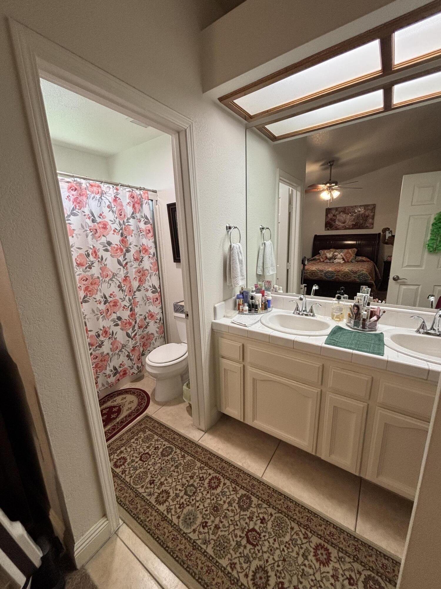 3637 E Center Ct, Visalia, CA 93292