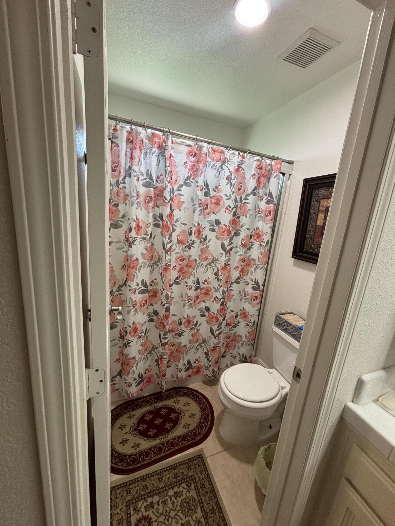 3637 E Center Ct, Visalia, CA 93292