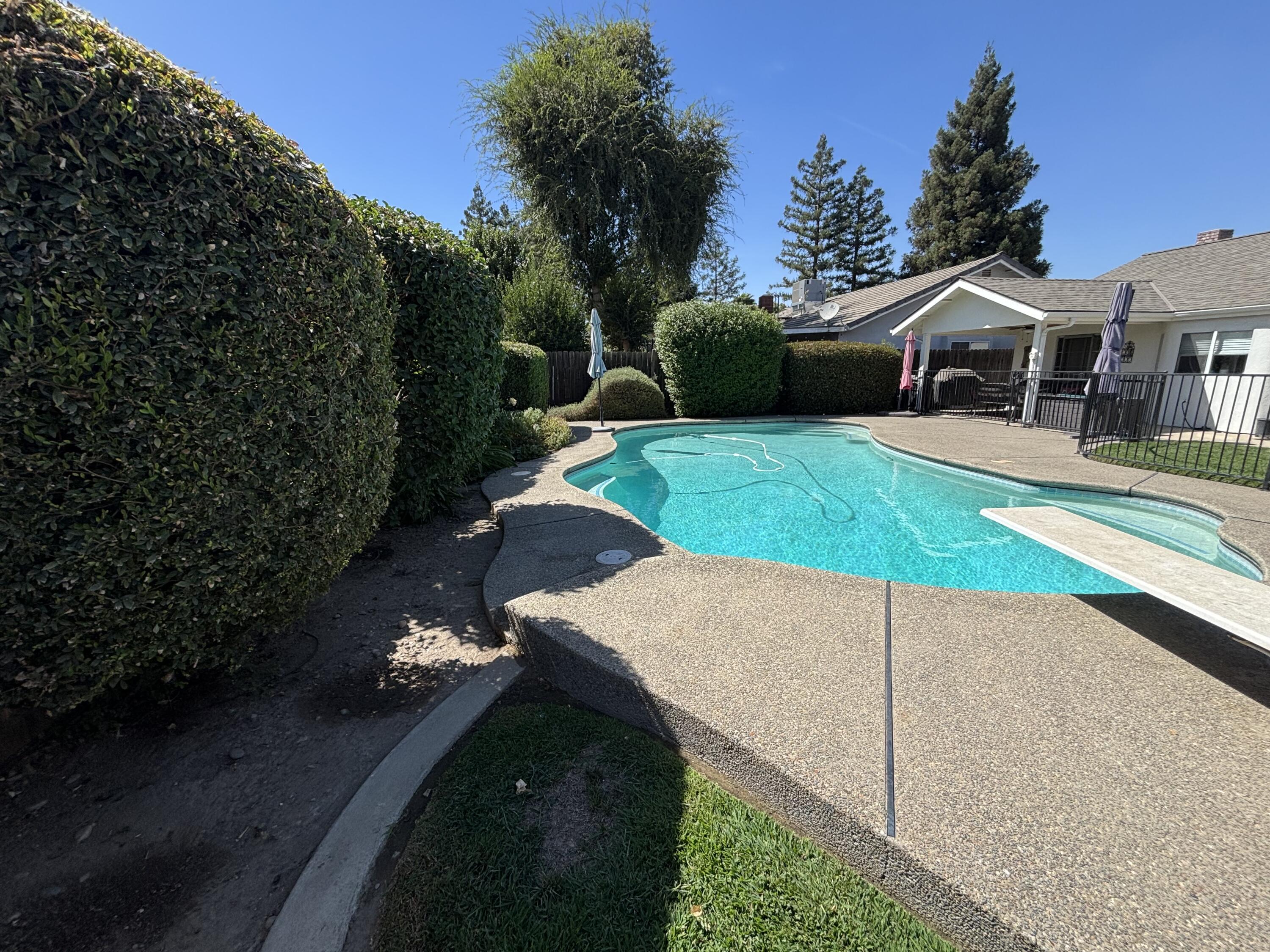 3637 E Center Ct, Visalia, CA 93292