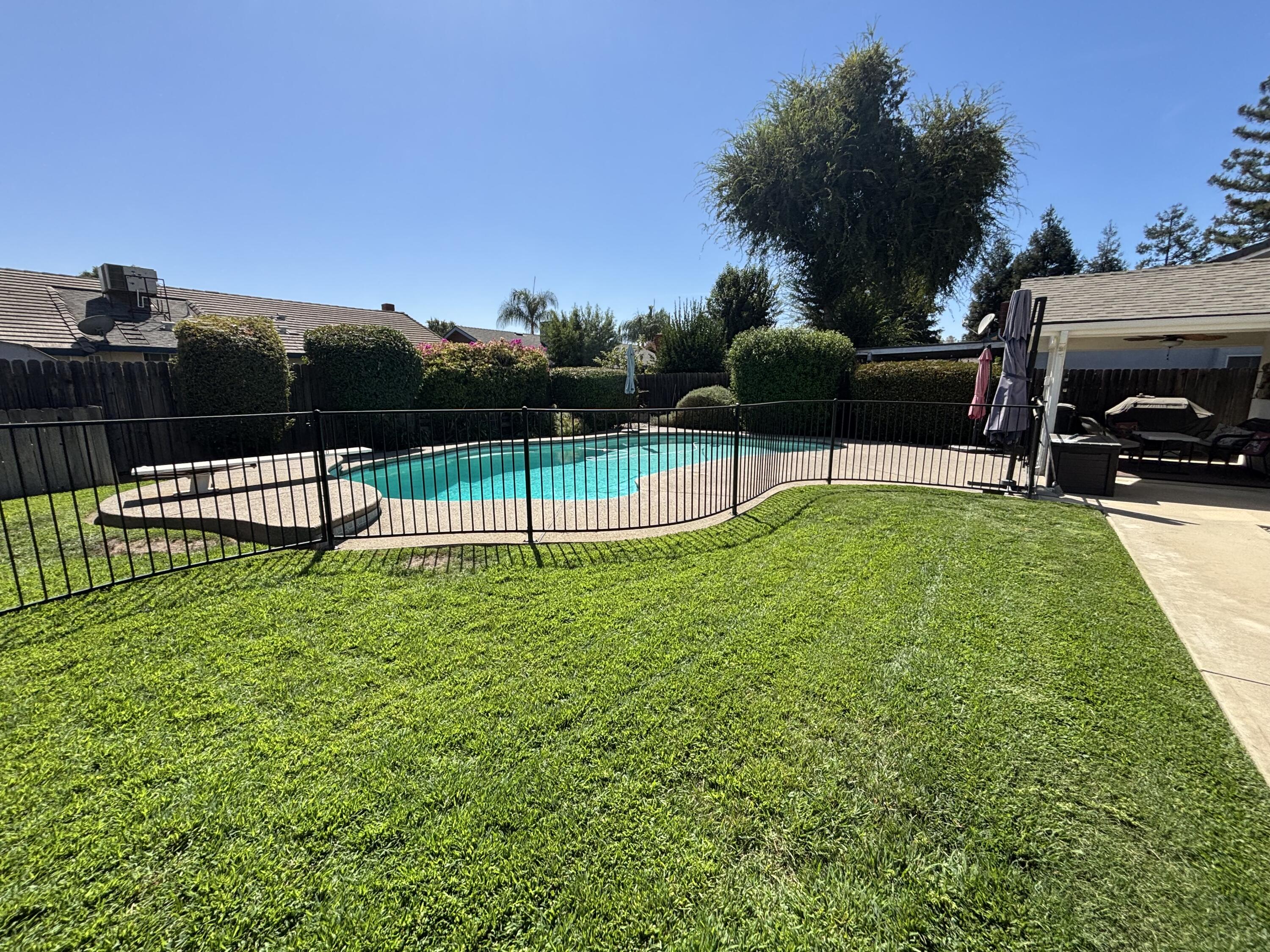 3637 E Center Ct, Visalia, CA 93292