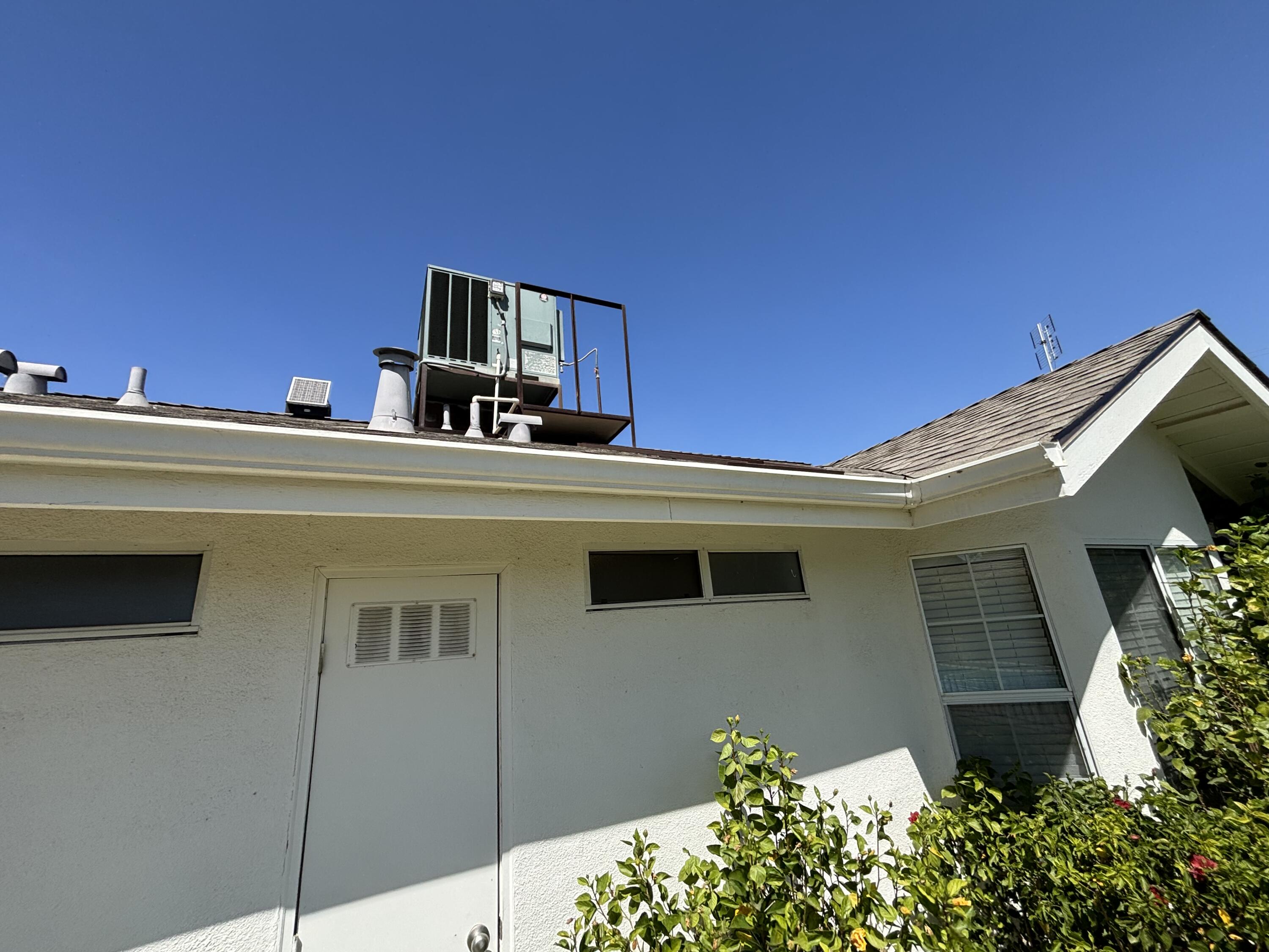 3637 E Center Ct, Visalia, CA 93292