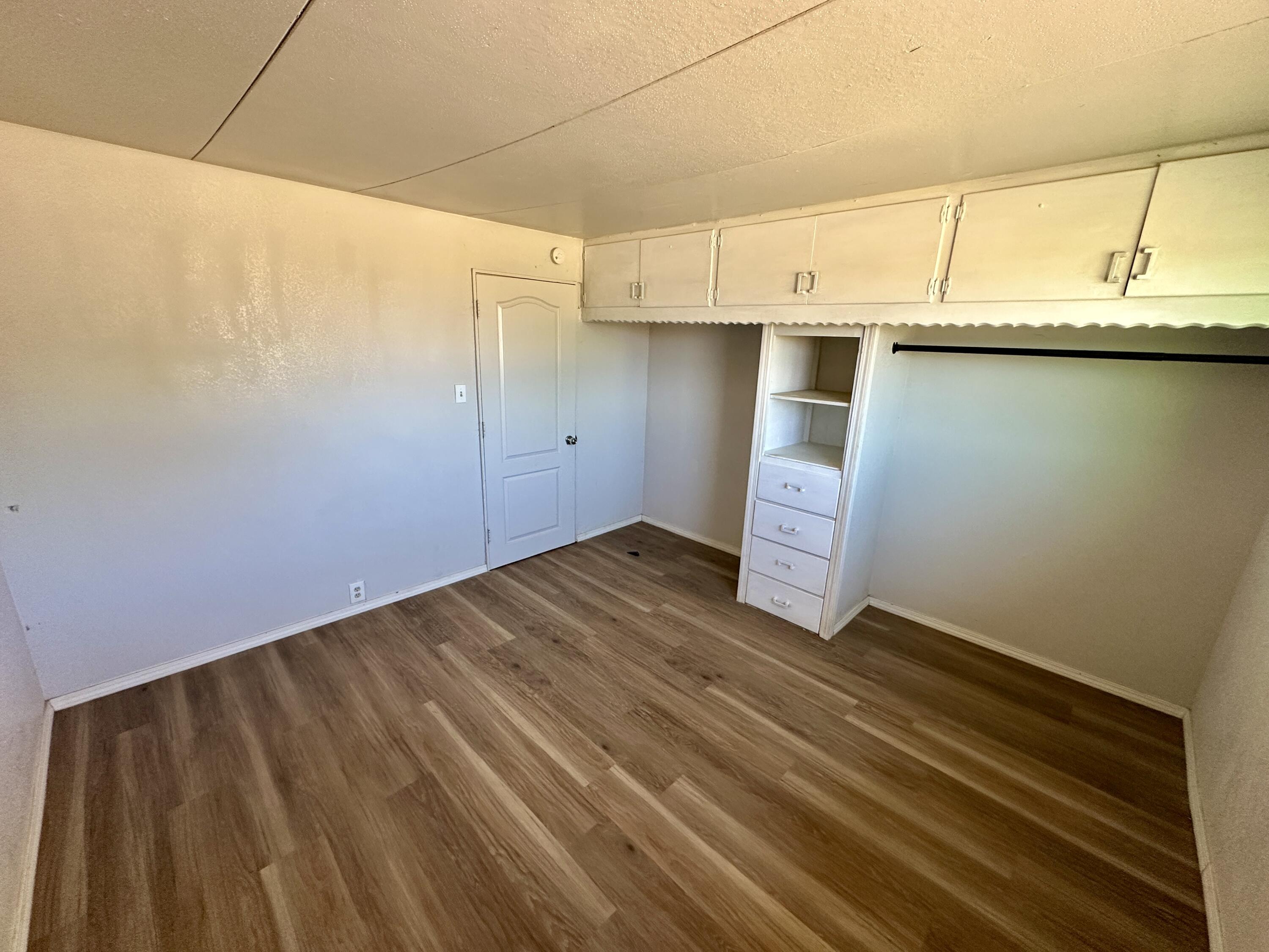 1748 Schott Rd, Earlimart, CA 93219