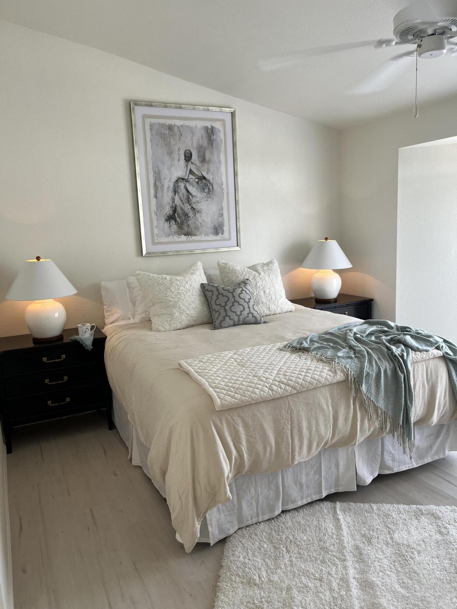 1402 E Vassar Dr, Visalia, CA 93292