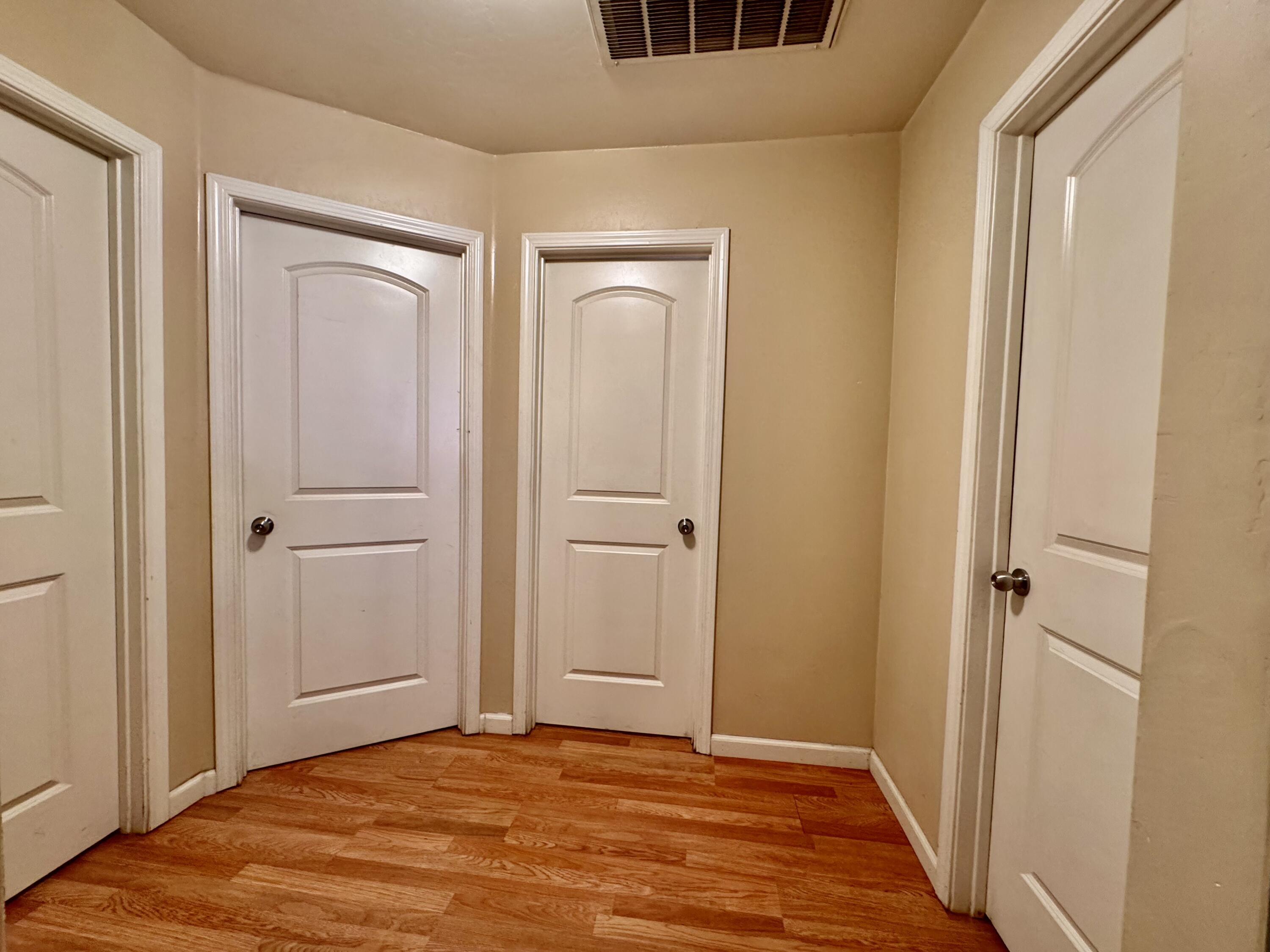 814 Tempe Dr, Hanford, CA 93230