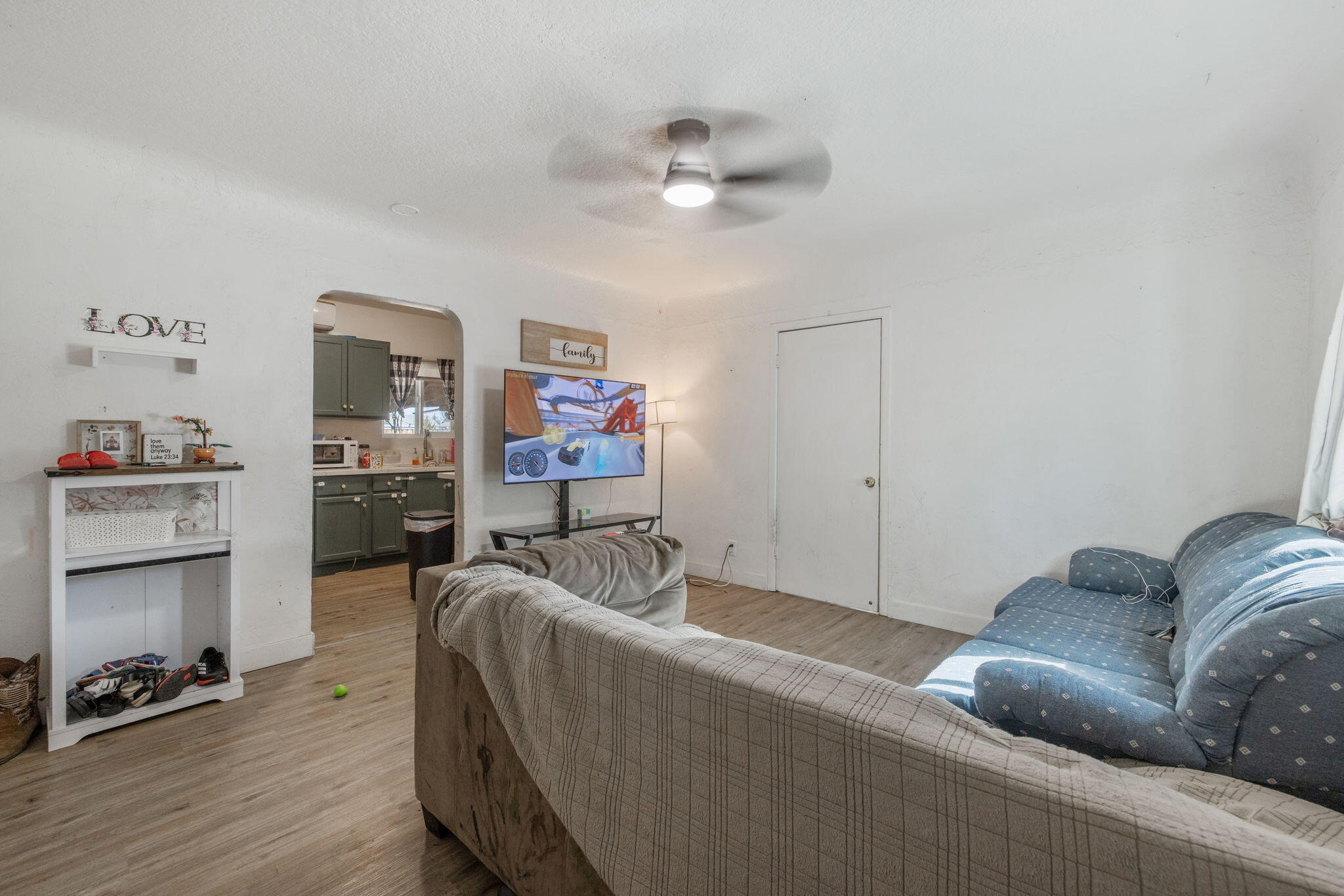 116 S West St, Tulare, CA 93274