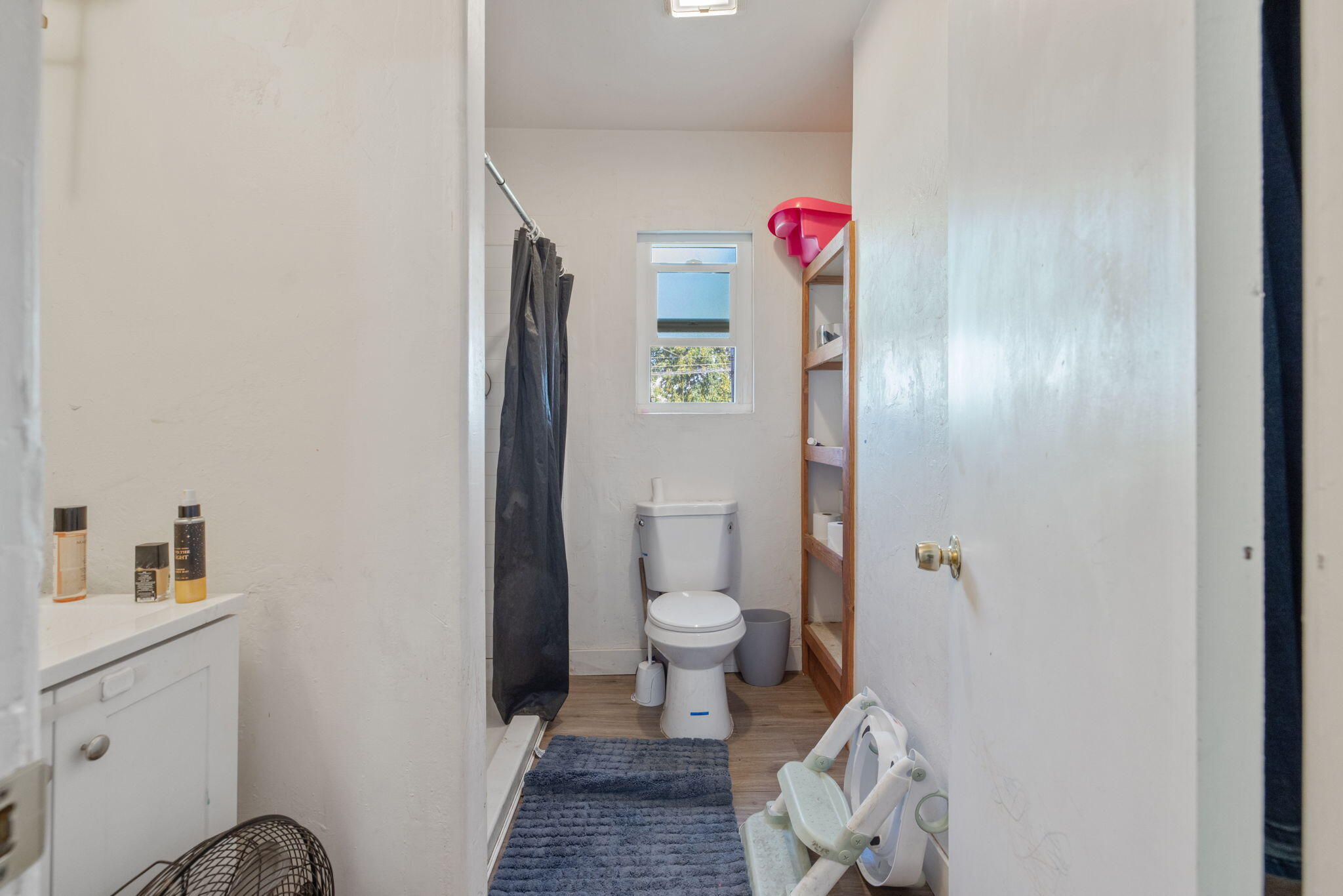 116 S West St, Tulare, CA 93274