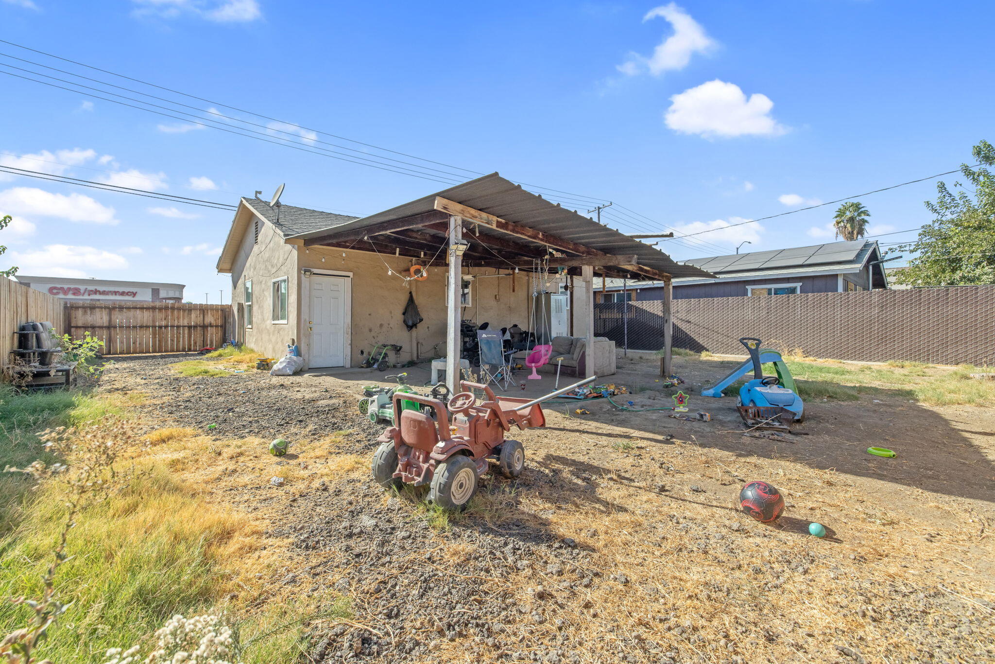 116 S West St, Tulare, CA 93274