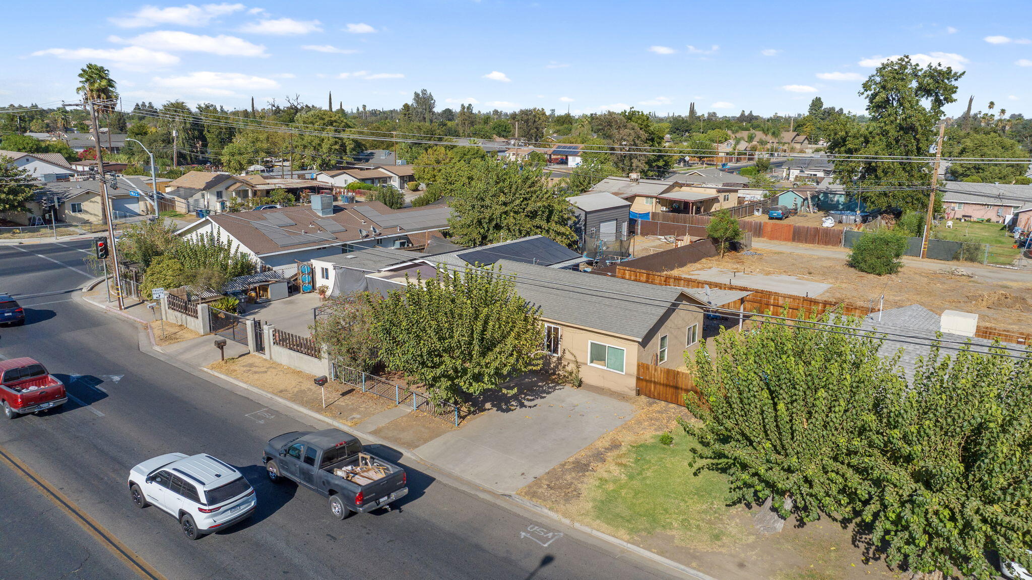 116 S West St, Tulare, CA 93274