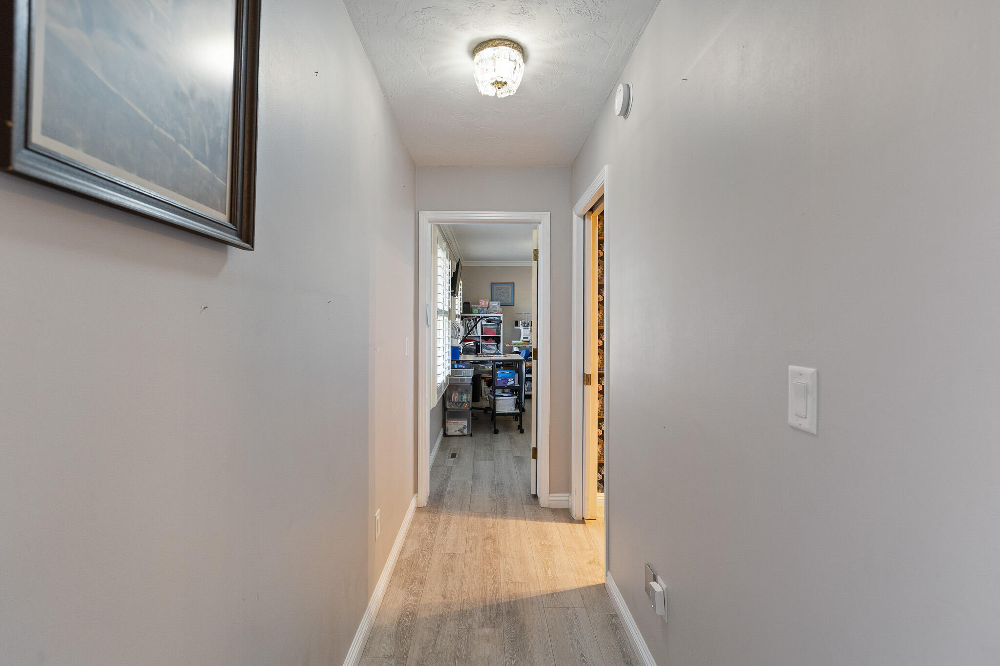 1624 N Sutton Ct, Tulare, CA 93274