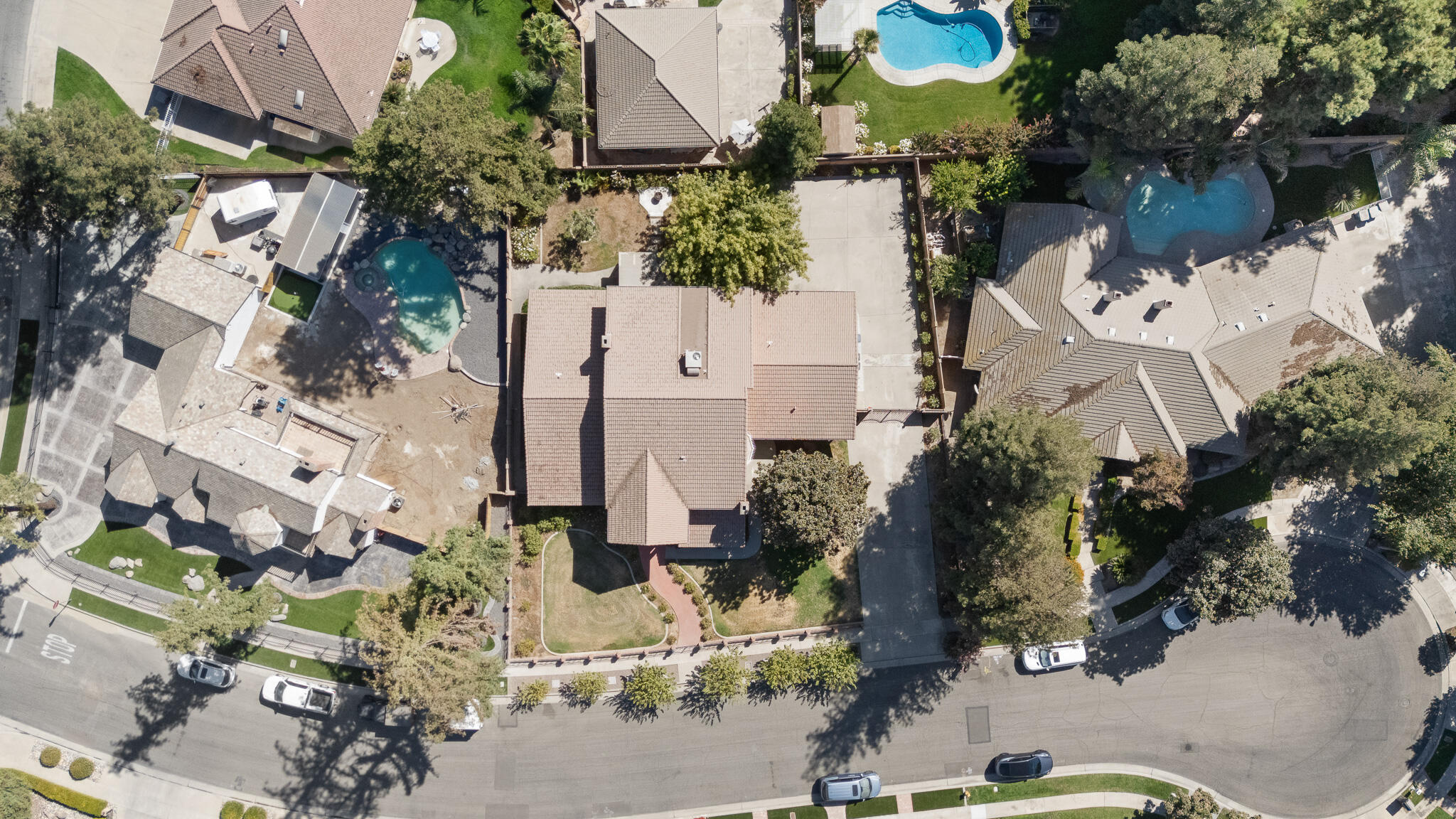 1624 N Sutton Ct, Tulare, CA 93274
