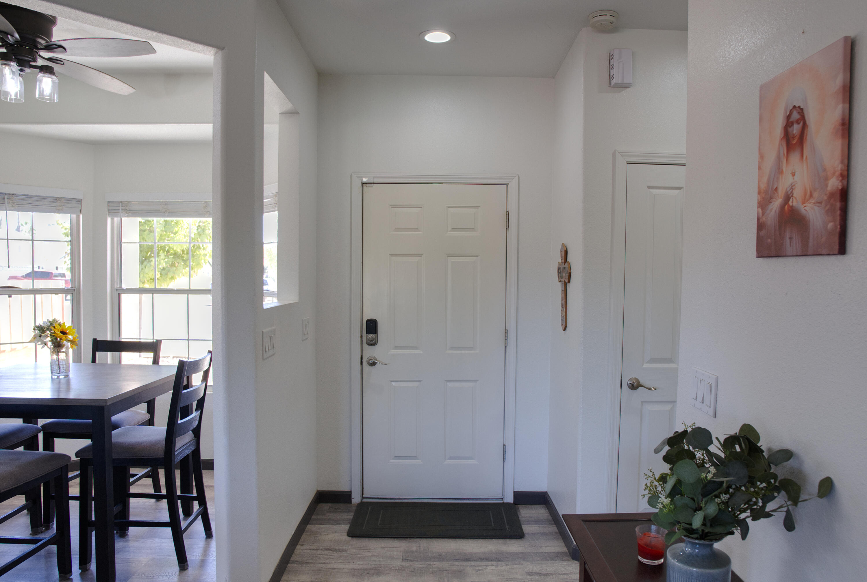 1400 Crater Lake, Tulare, CA 93274