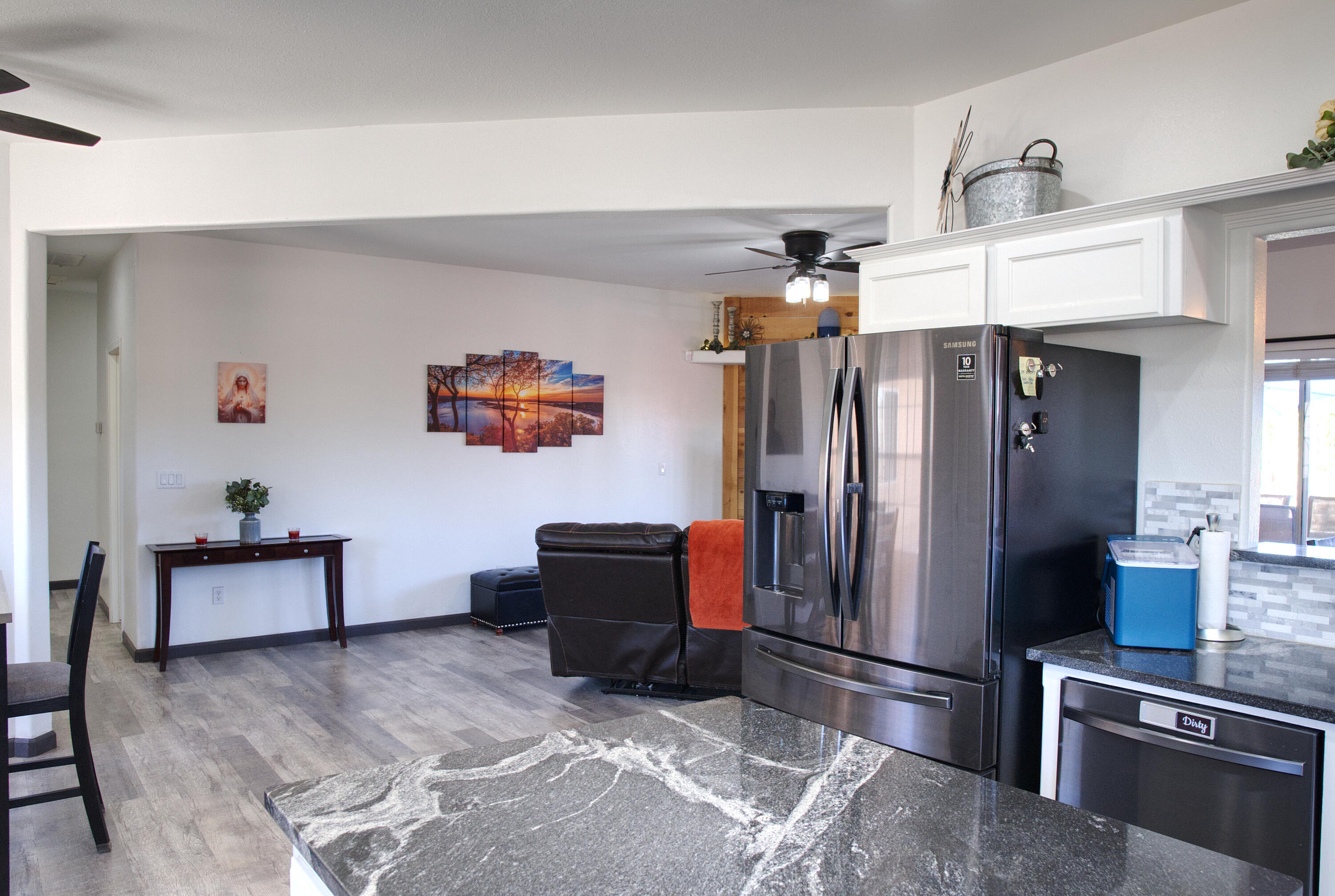1400 Crater Lake, Tulare, CA 93274