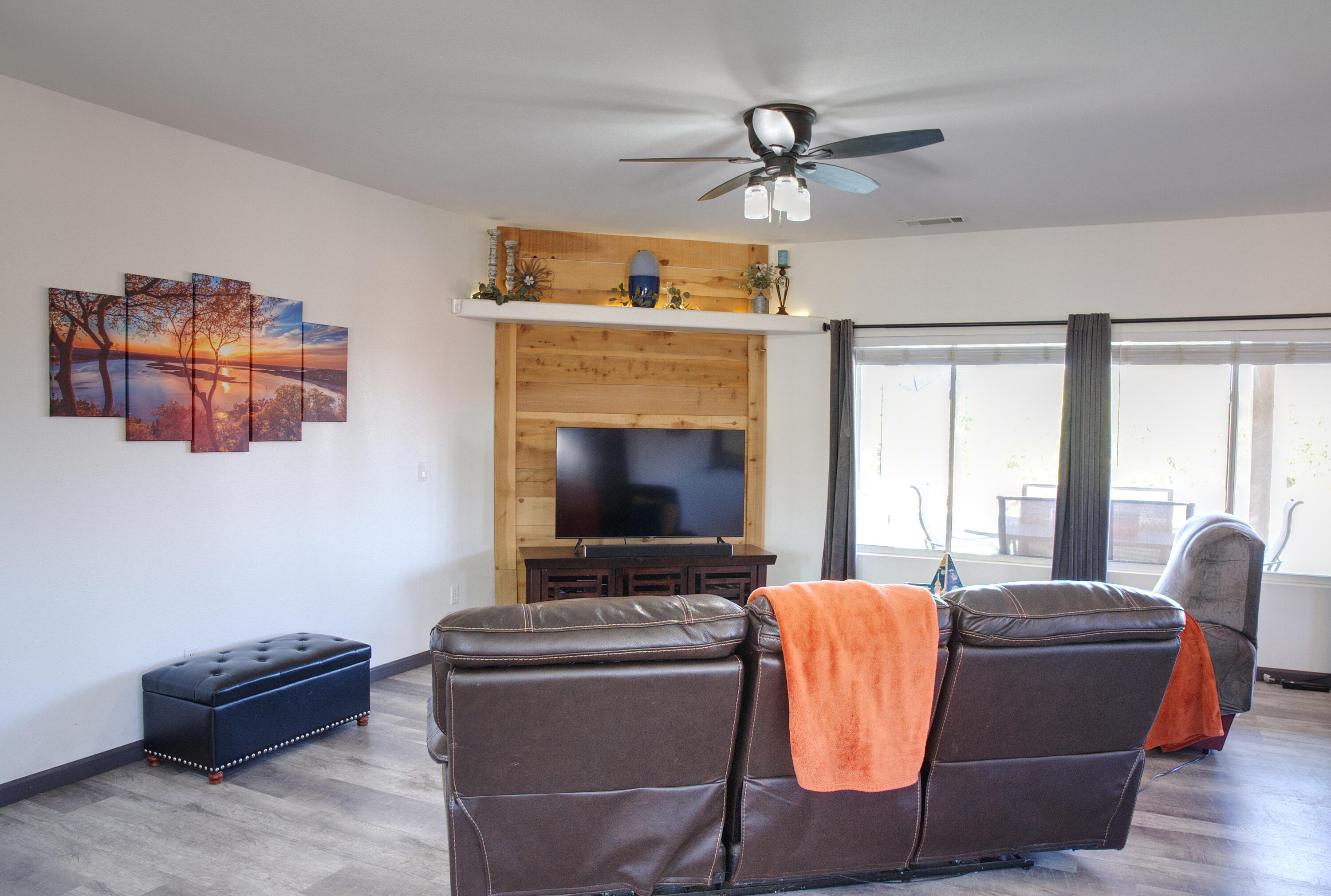 1400 Crater Lake, Tulare, CA 93274