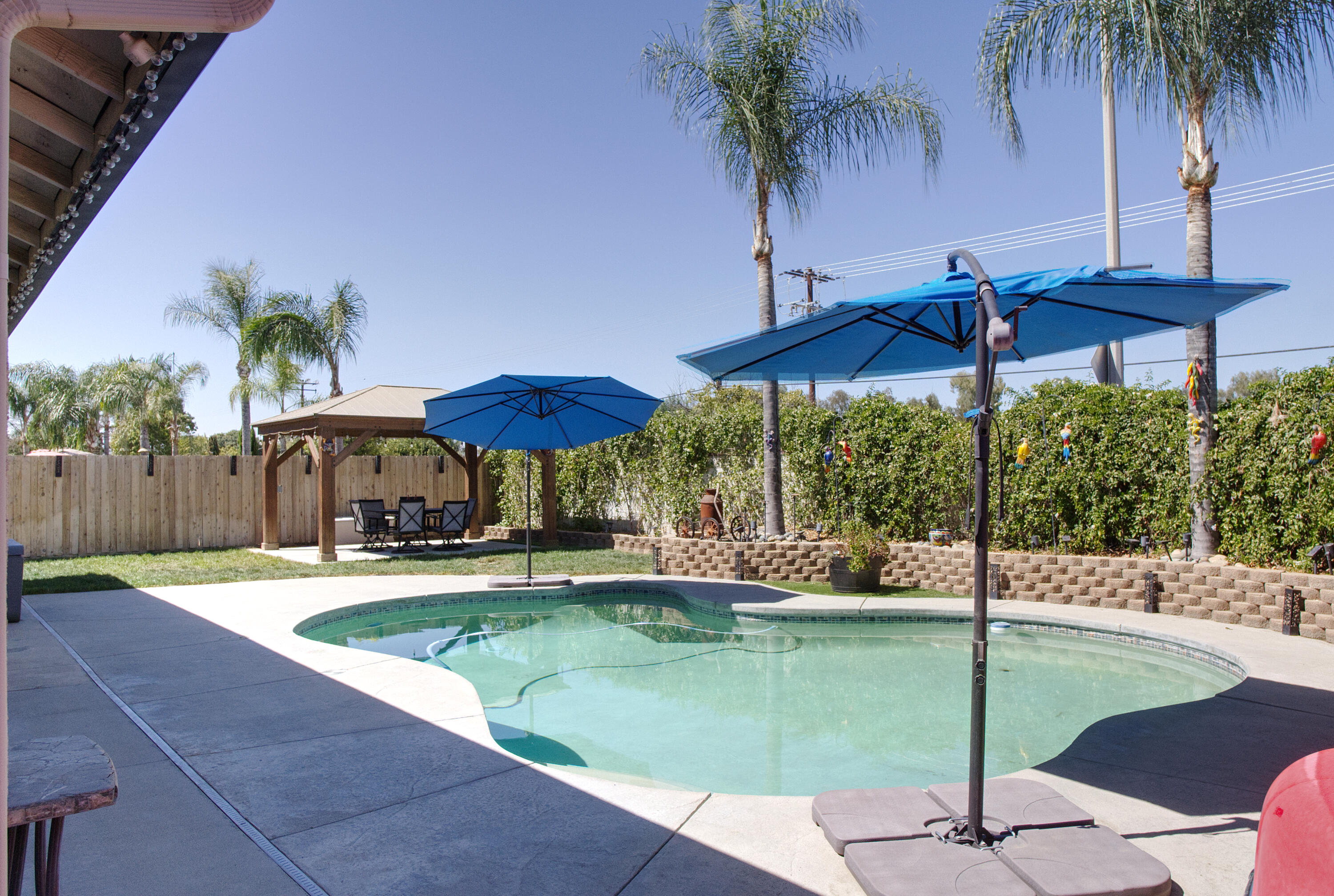 1400 Crater Lake, Tulare, CA 93274