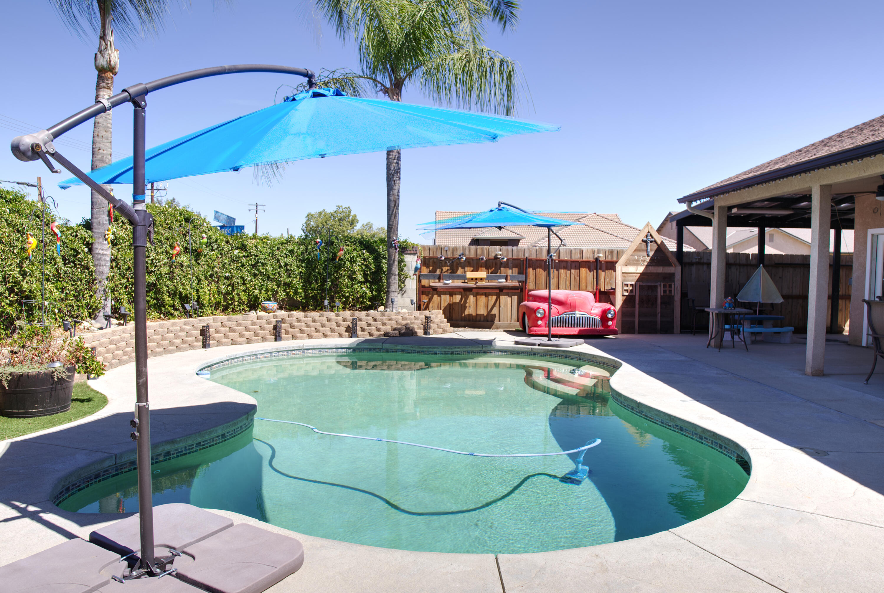 1400 Crater Lake, Tulare, CA 93274
