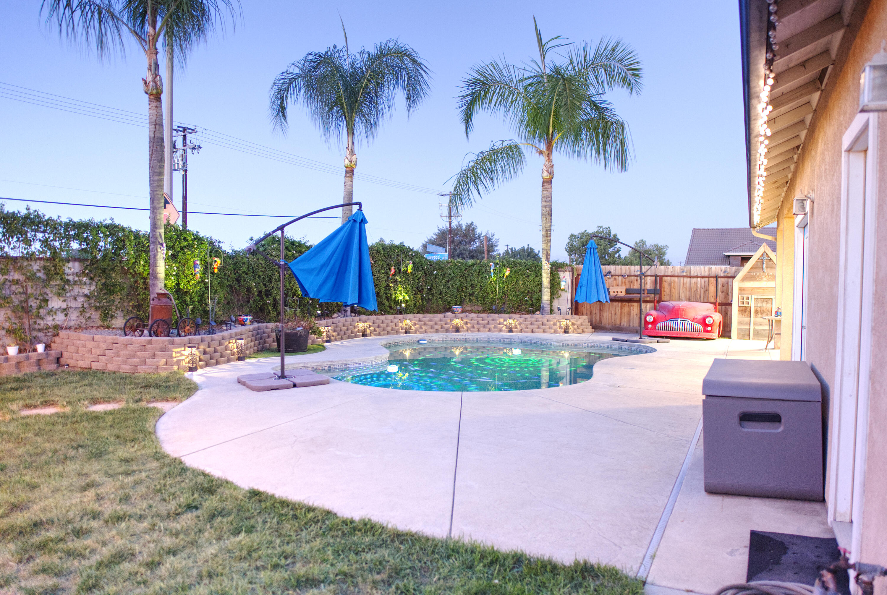 1400 Crater Lake, Tulare, CA 93274