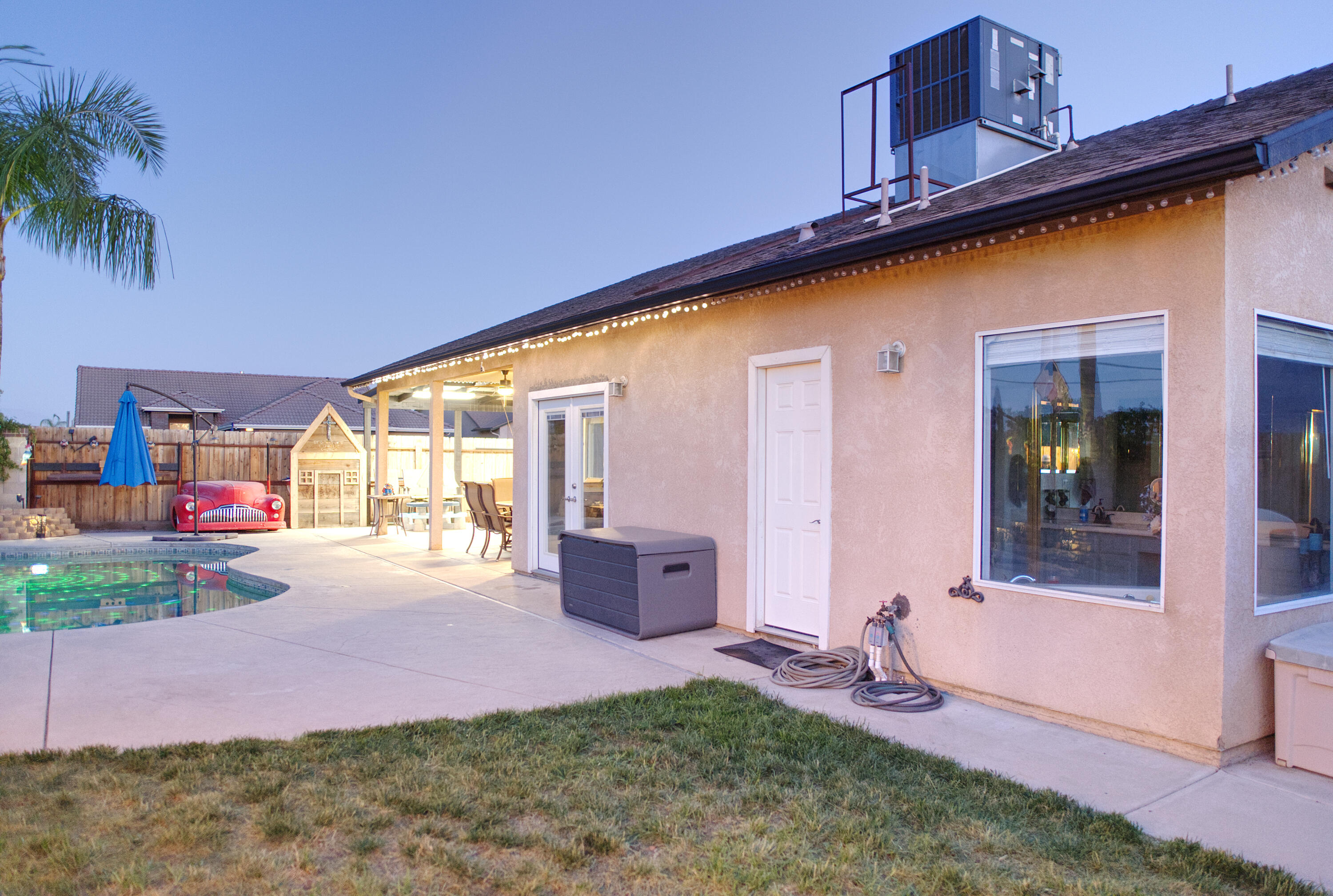 1400 Crater Lake, Tulare, CA 93274