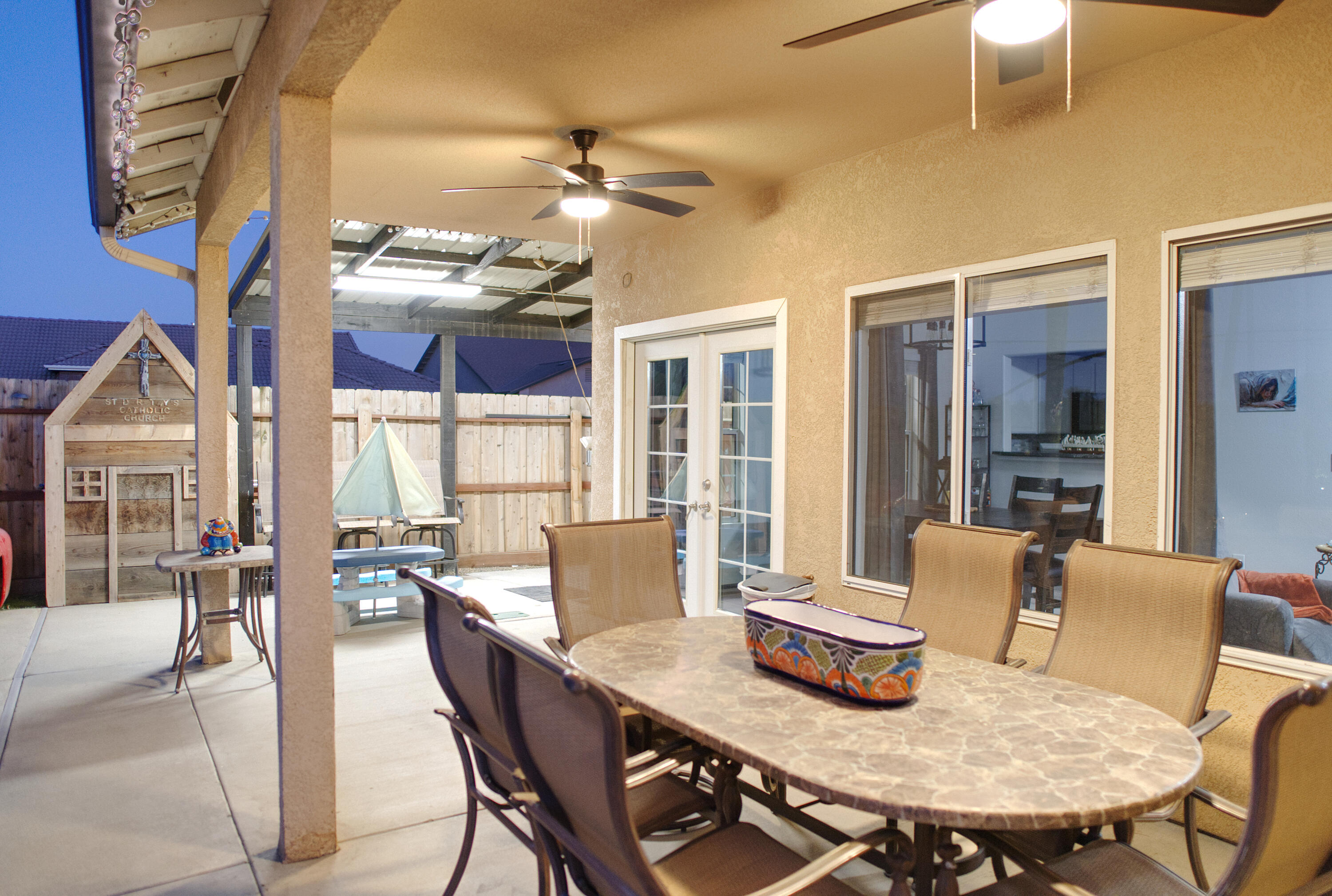 1400 Crater Lake, Tulare, CA 93274