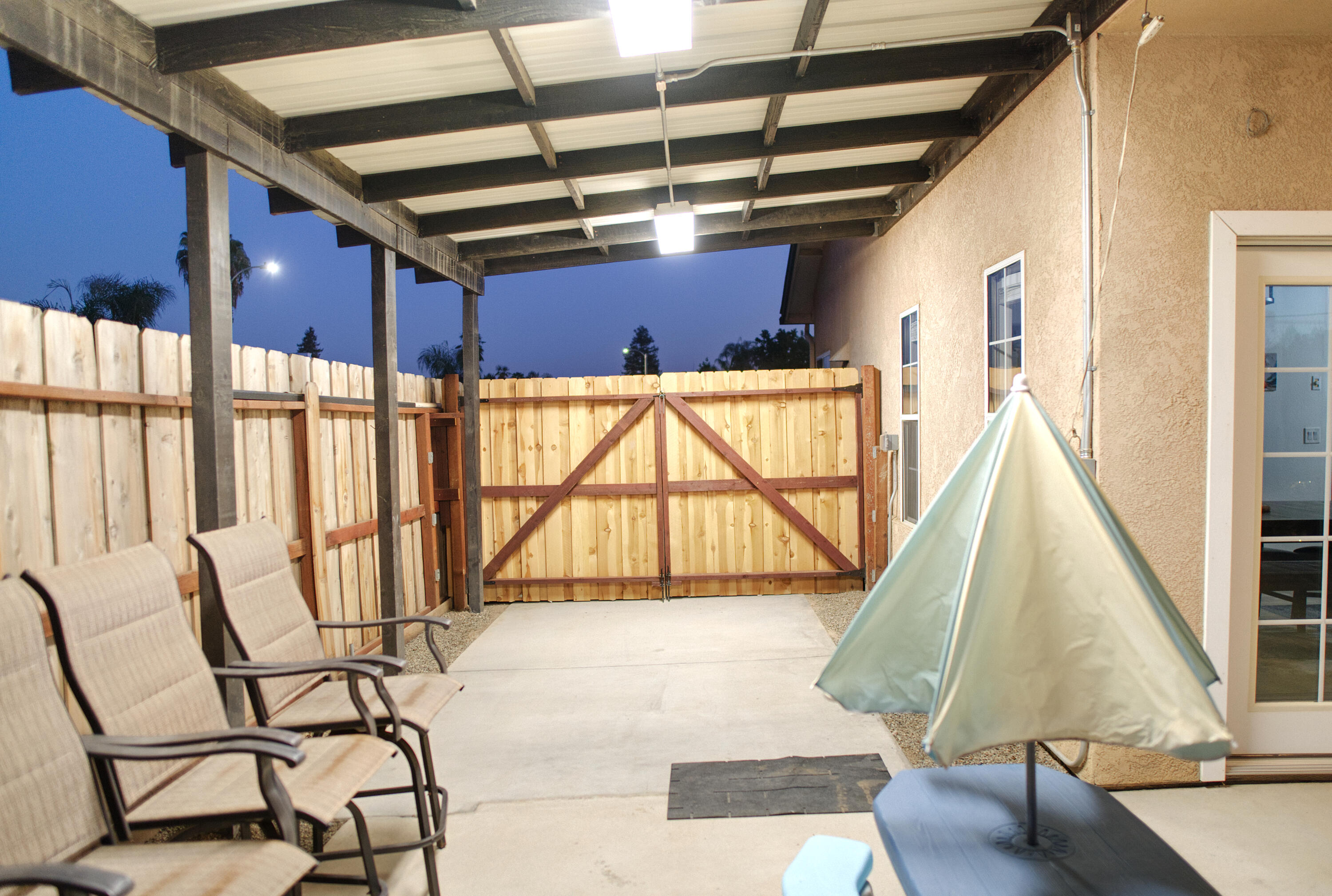 1400 Crater Lake, Tulare, CA 93274