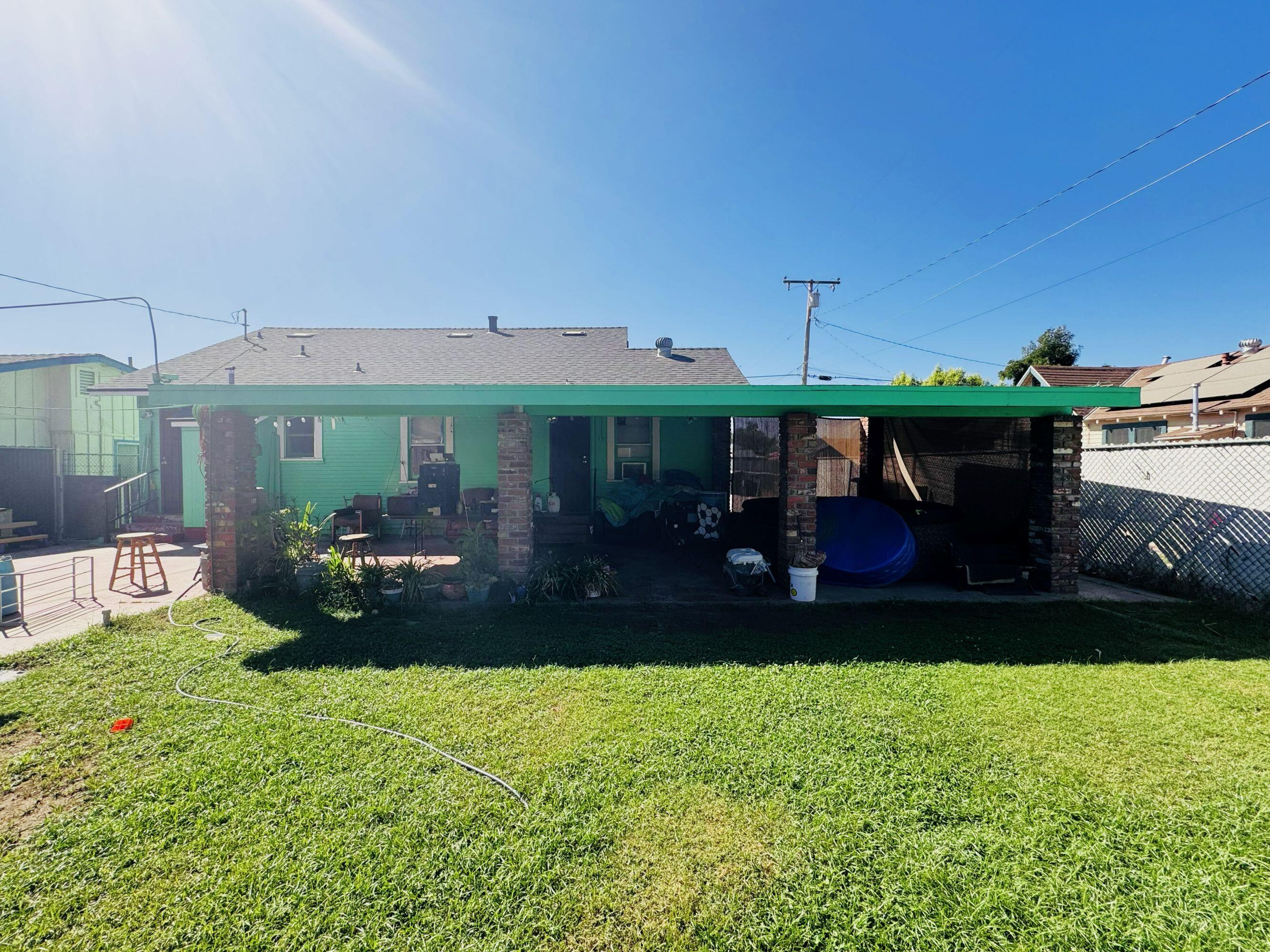 232 E Sweet Ave, Visalia, CA 93291