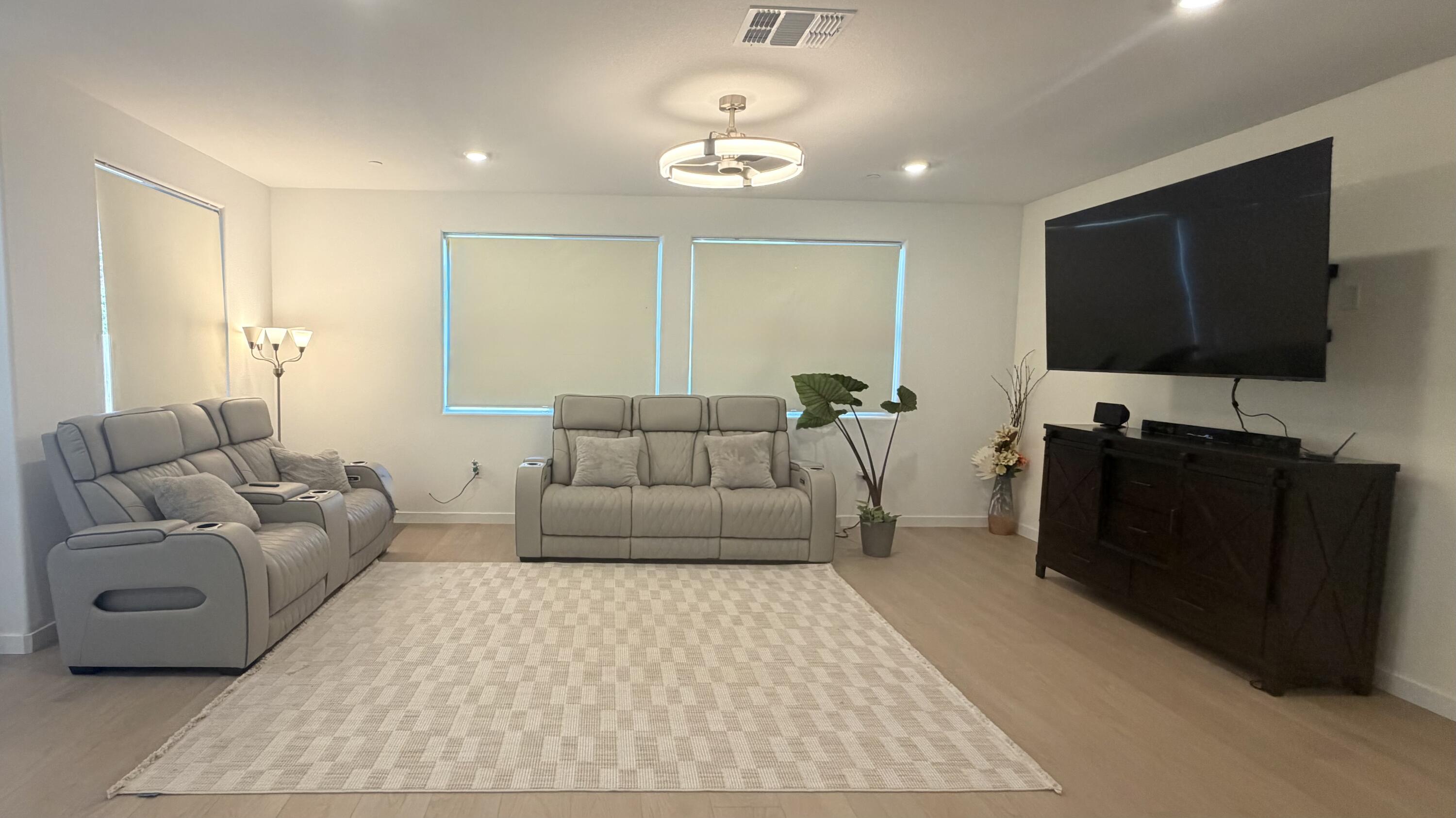 1039 Tributary Way, Plumas Lake, CA 95961