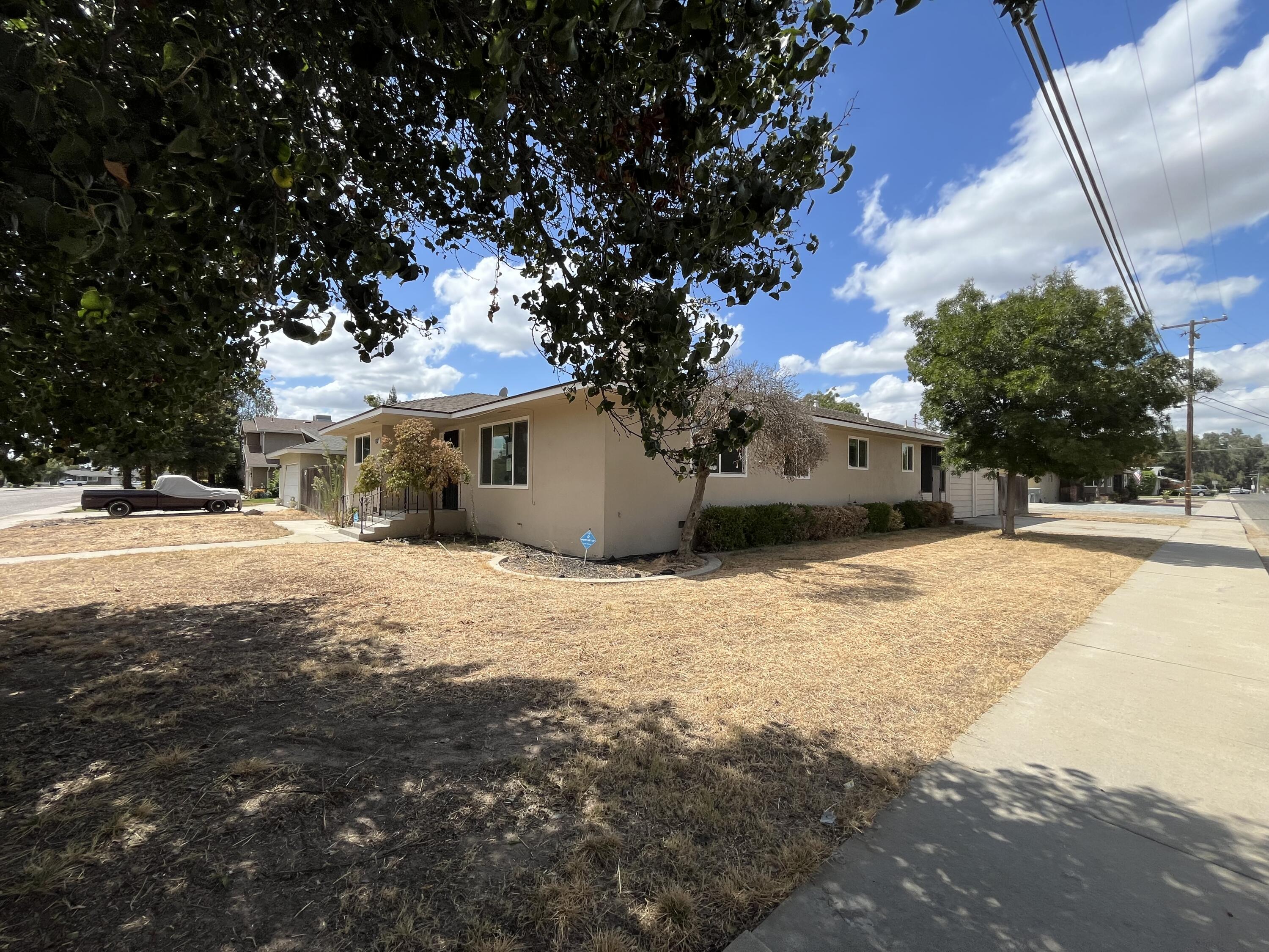 1517 S Klein Ave, Reedley, CA 93654