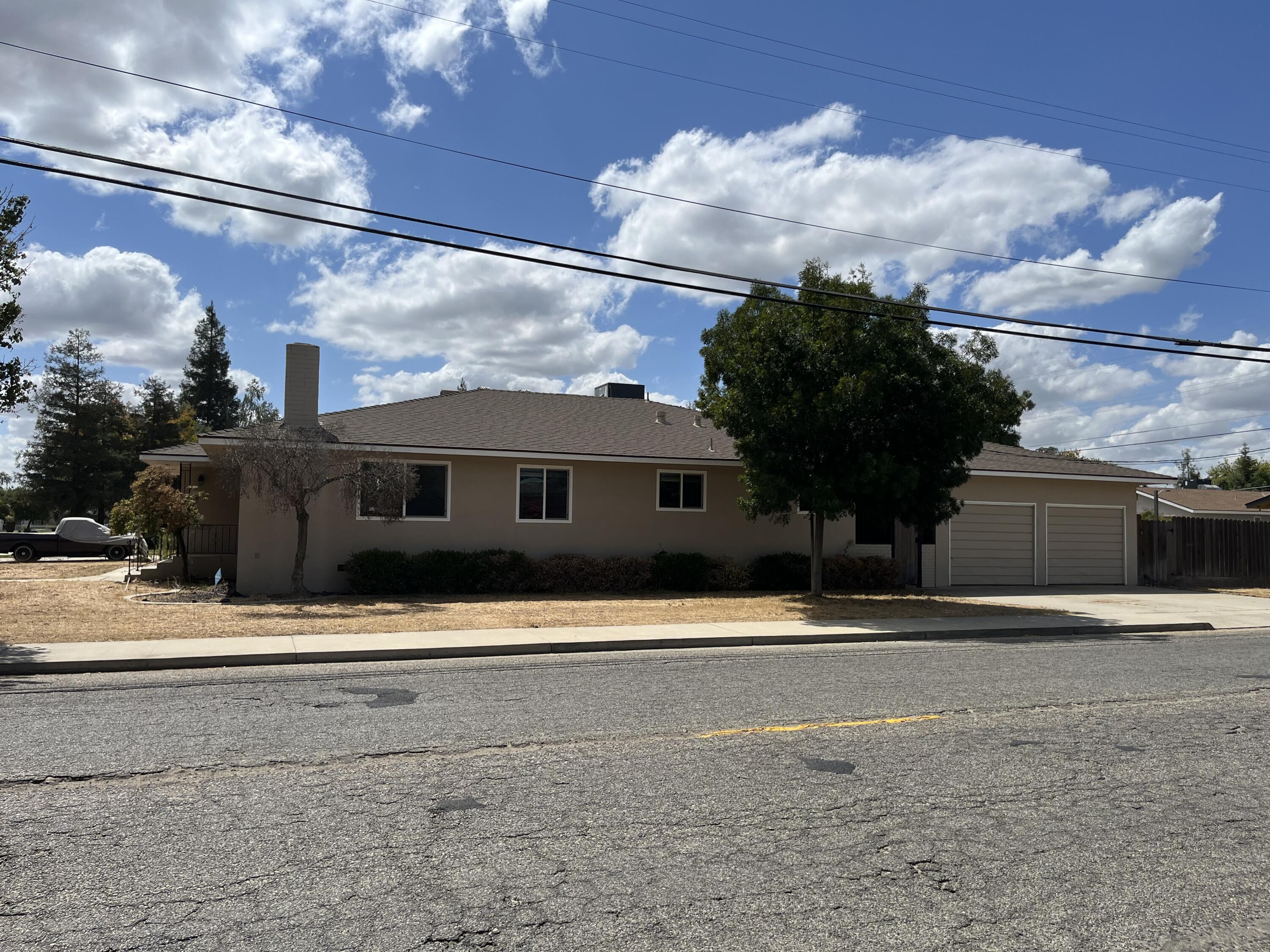 1517 S Klein Ave, Reedley, CA 93654