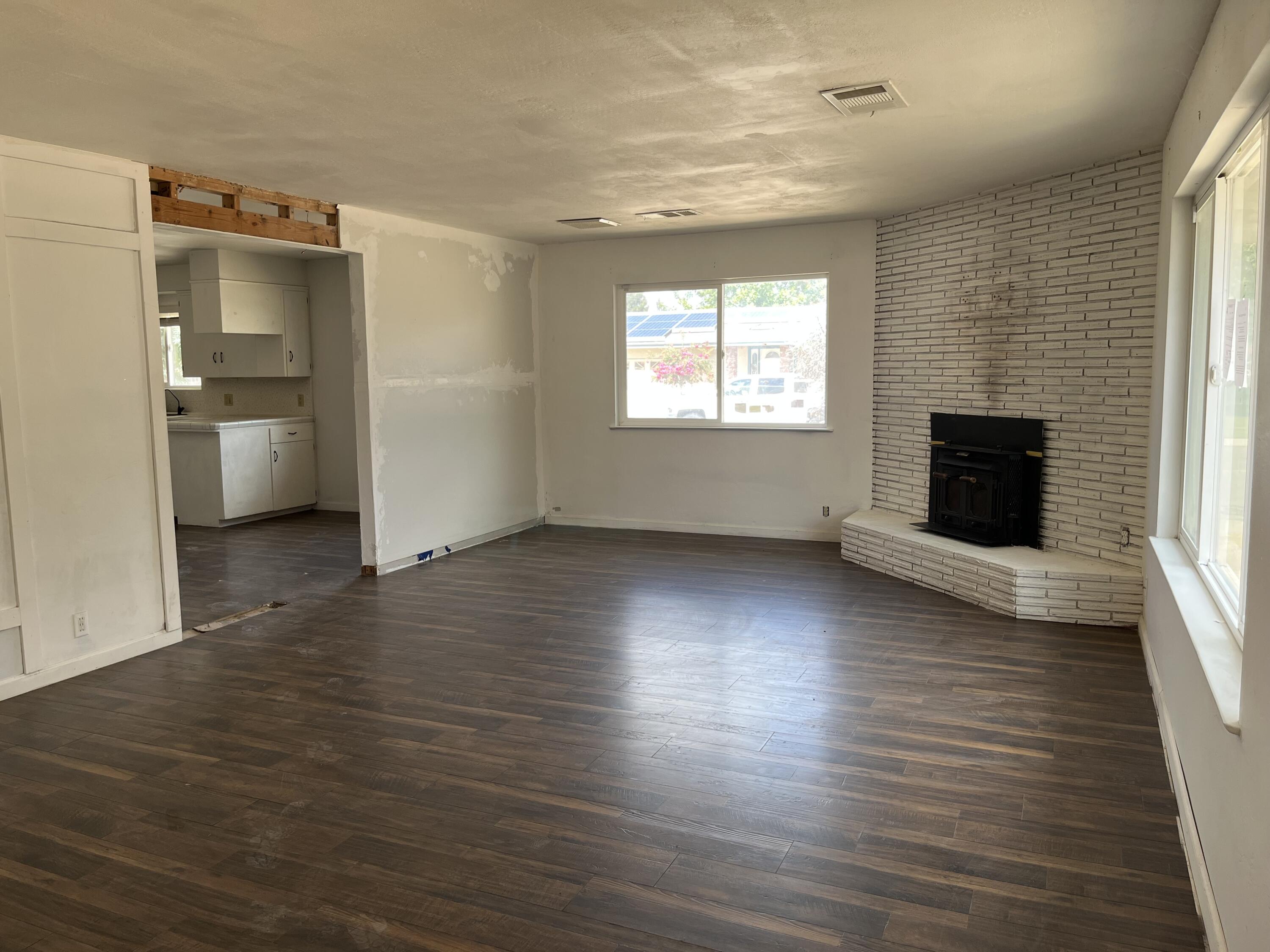 1517 S Klein Ave, Reedley, CA 93654