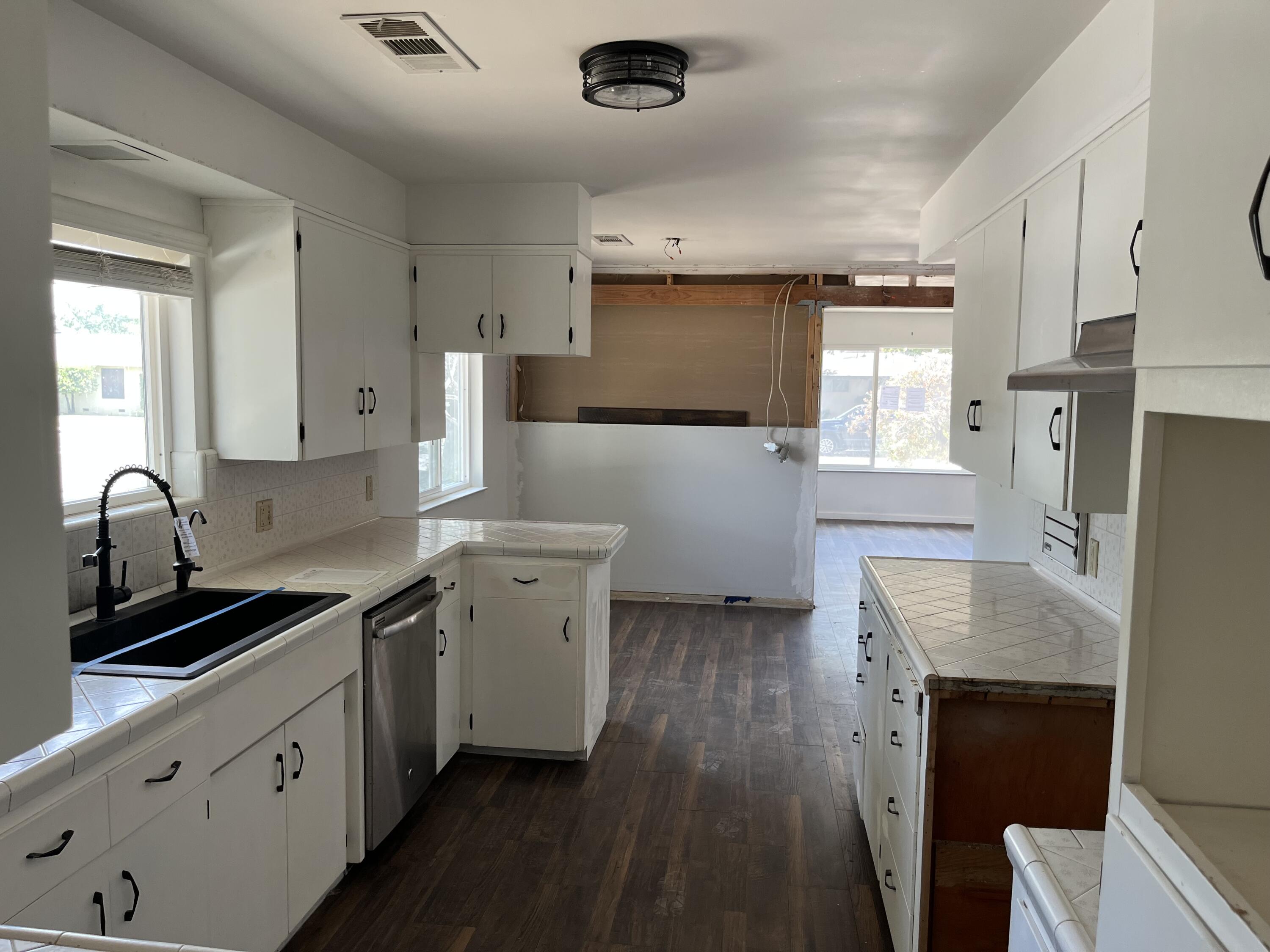 1517 S Klein Ave, Reedley, CA 93654