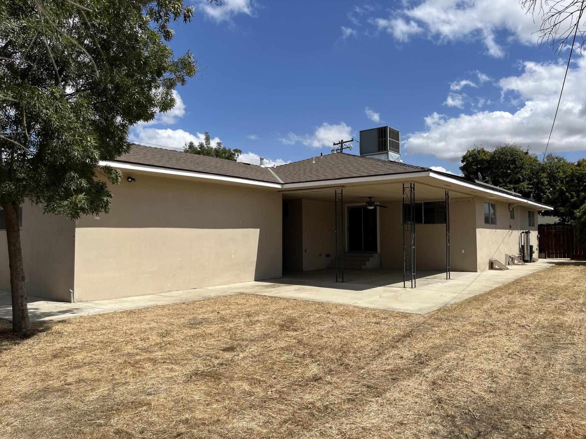 1517 S Klein Ave, Reedley, CA 93654