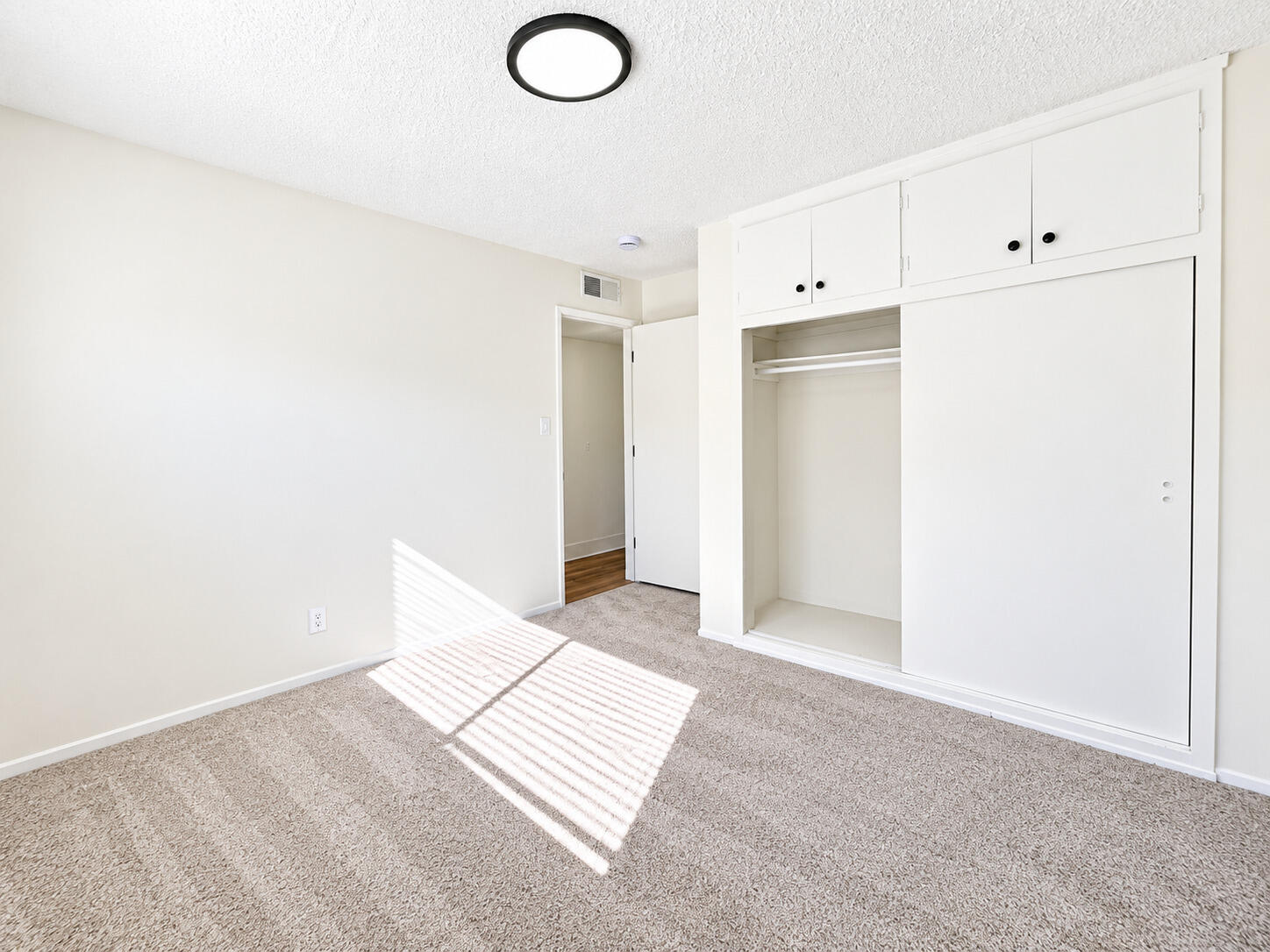 522 Garfield Ave, Taft, CA 93268