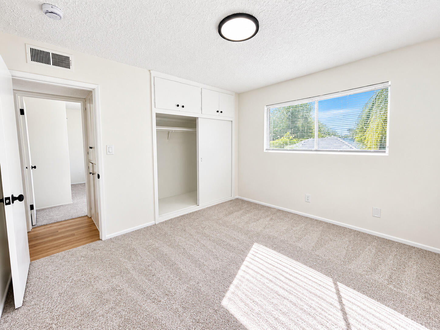 522 Garfield Ave, Taft, CA 93268