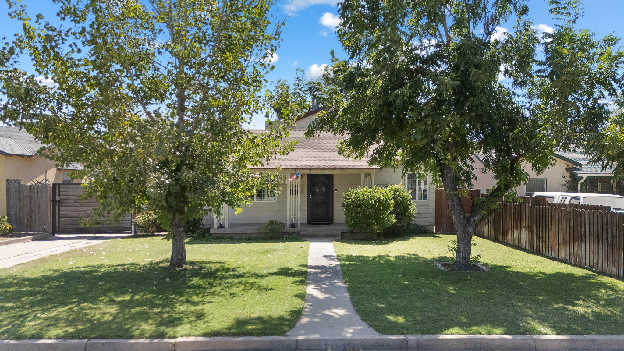 503 Ray St, Bakersfield, CA 93308