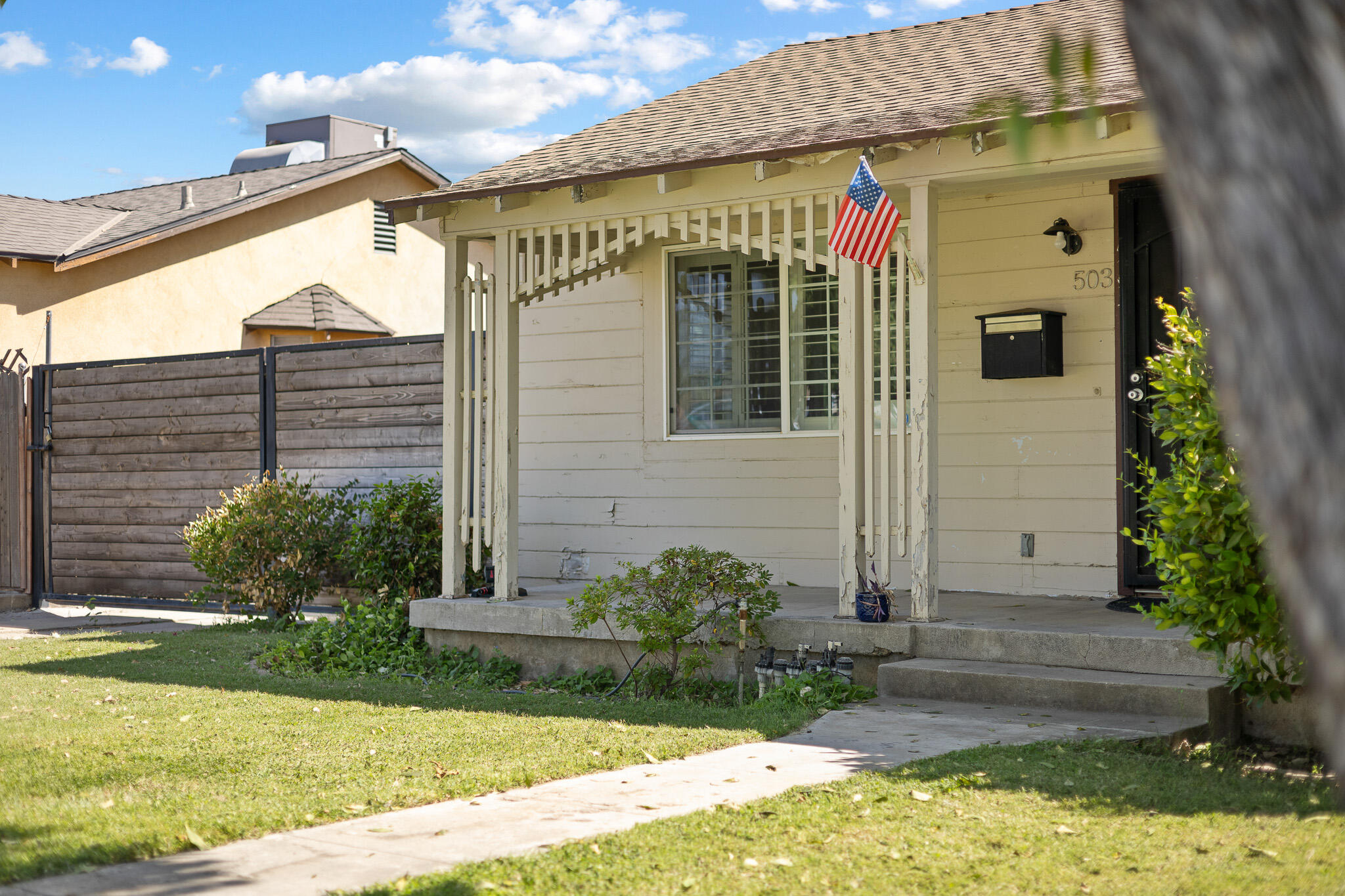 503 Ray St, Bakersfield, CA 93308
