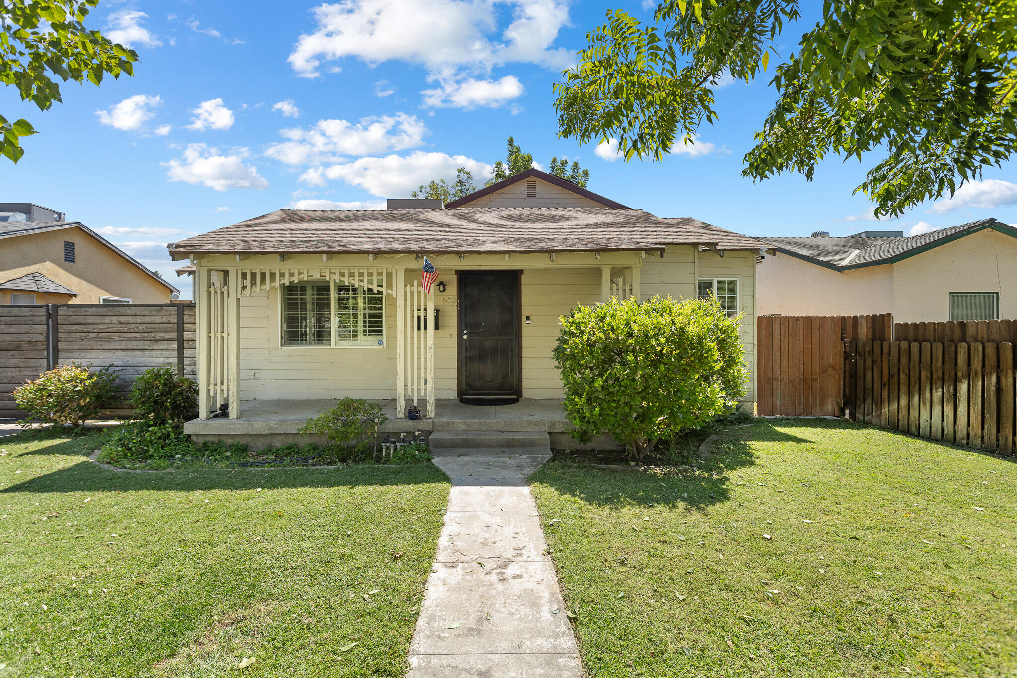 503 Ray St, Bakersfield, CA 93308