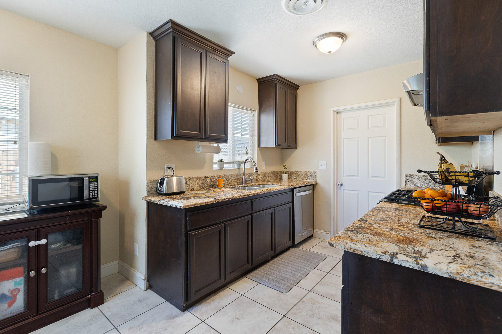 503 Ray St, Bakersfield, CA 93308